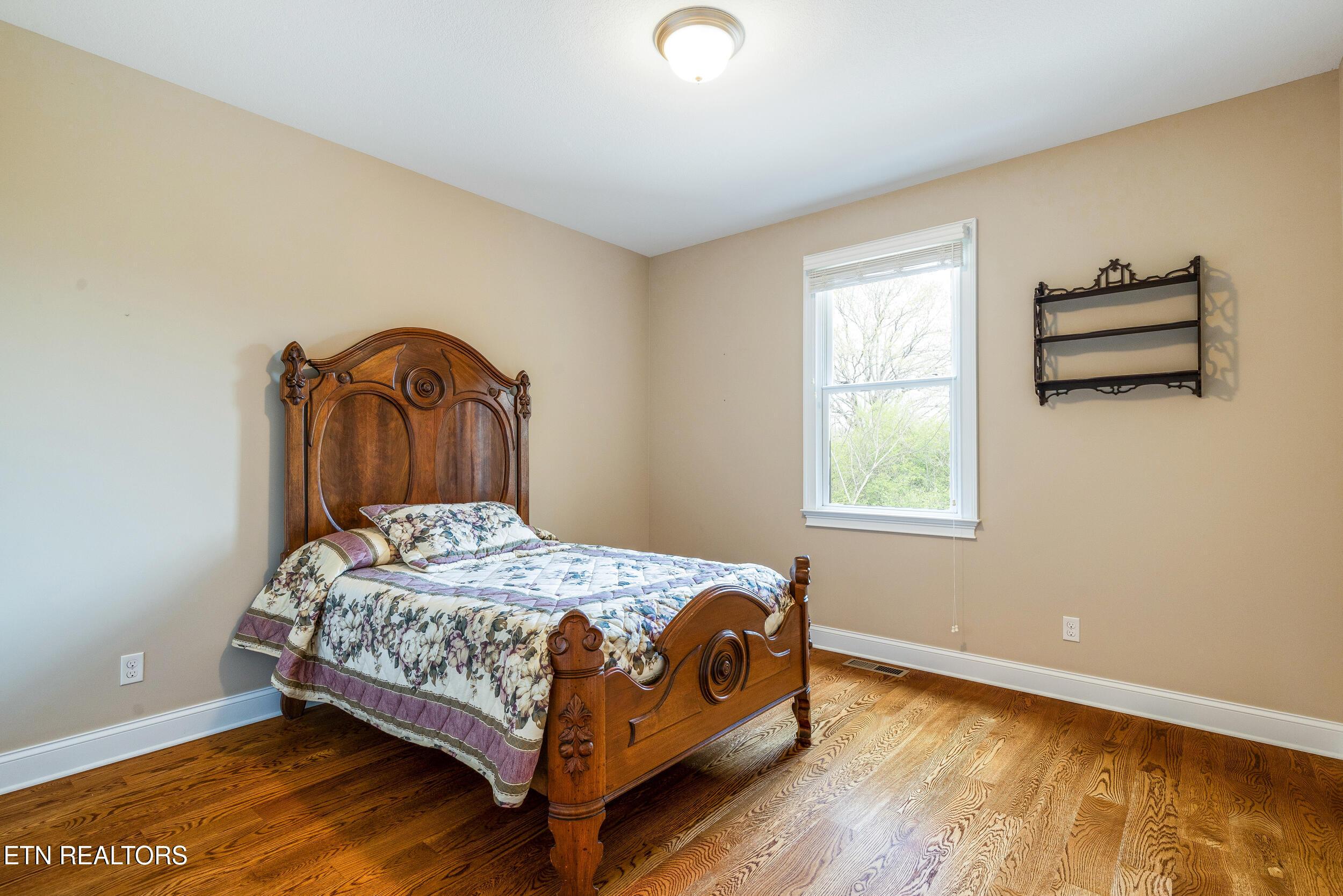 3835 Admirality Lane, Knoxville, TN - Fort Loudoun and Tellico Lake Real Estate - Image# 34