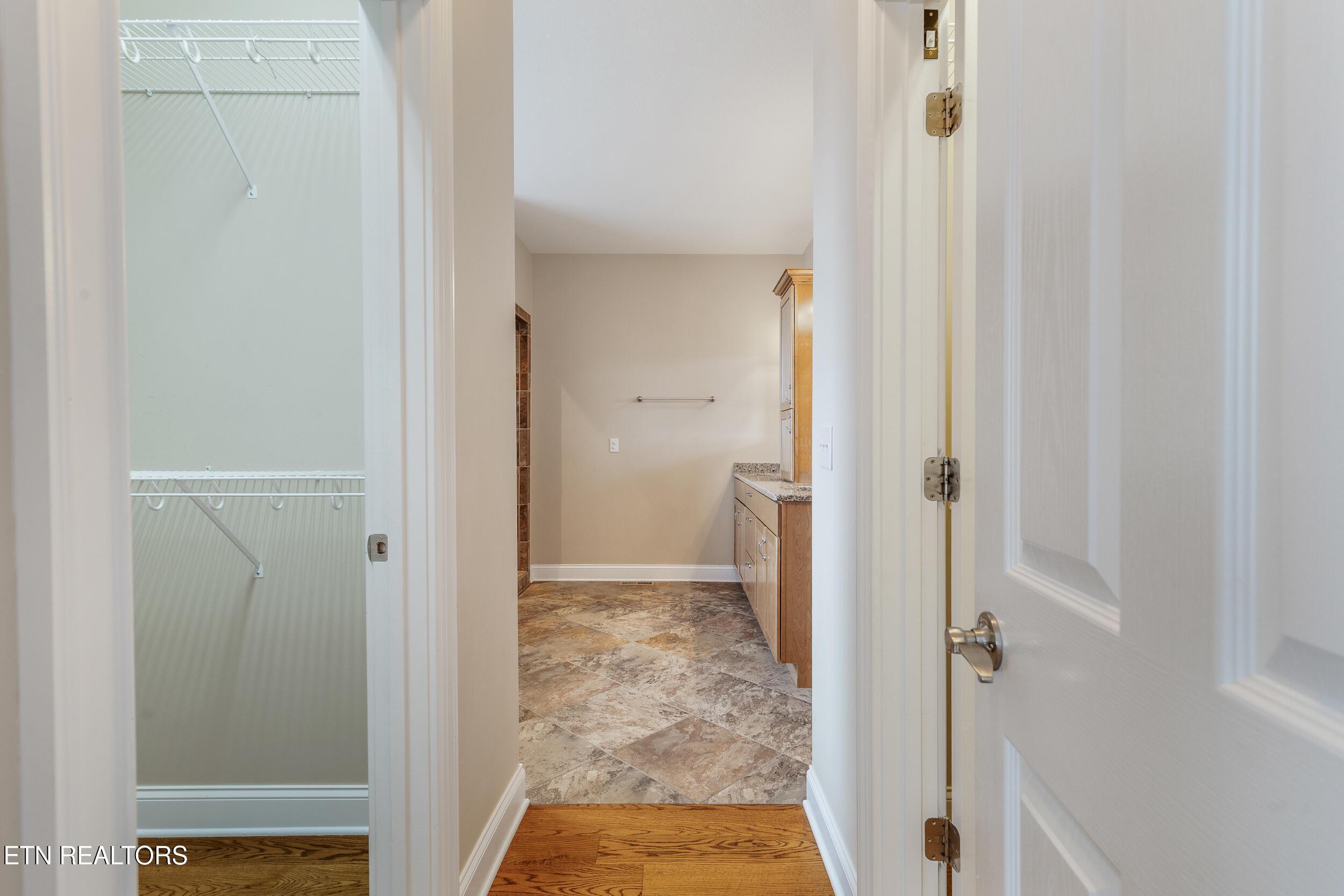 3835 Admirality Lane, Knoxville, TN - Fort Loudoun and Tellico Lake Real Estate - Image# 40