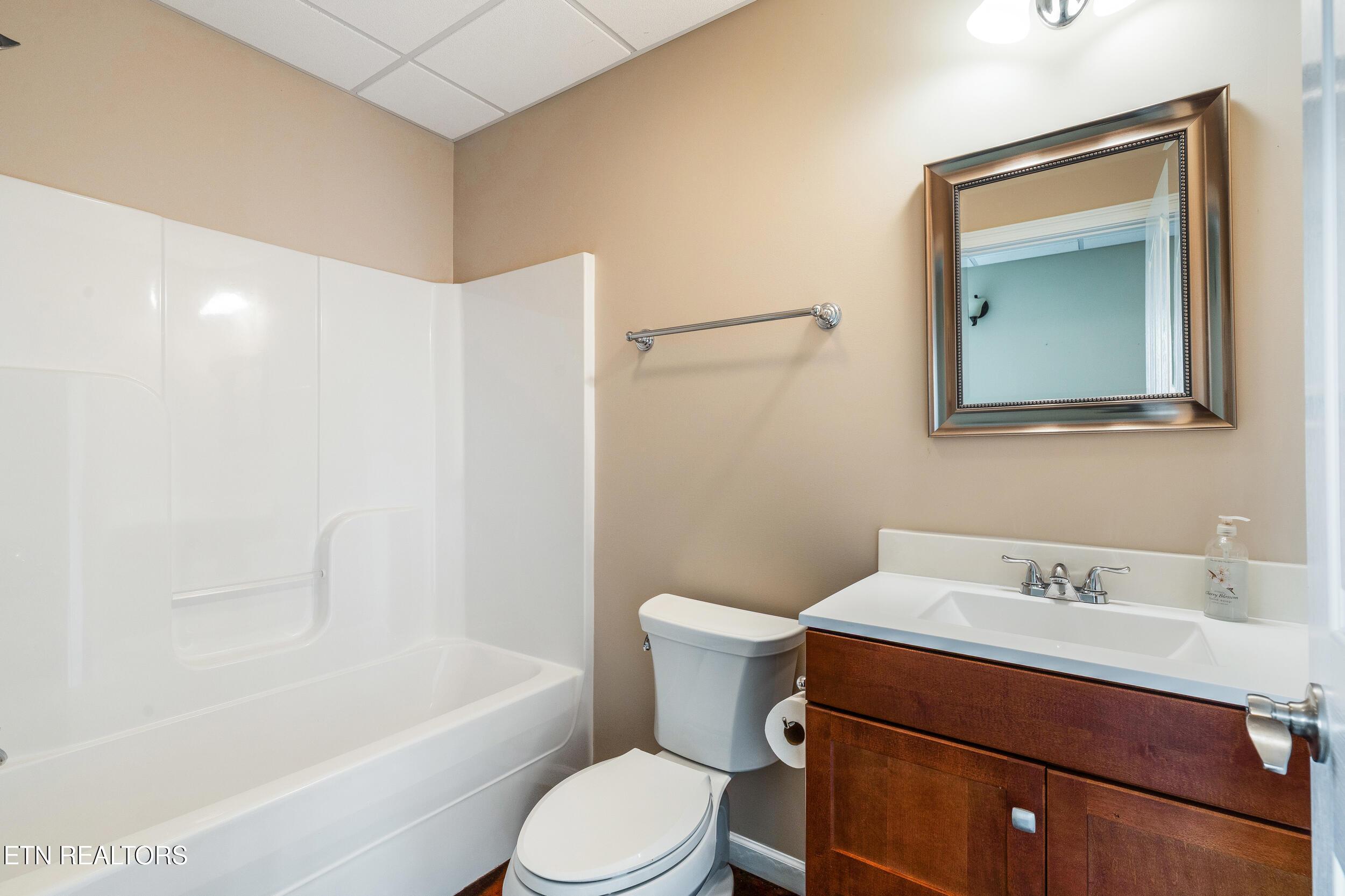 3835 Admirality Lane, Knoxville, TN - Fort Loudoun and Tellico Lake Real Estate - Image# 54