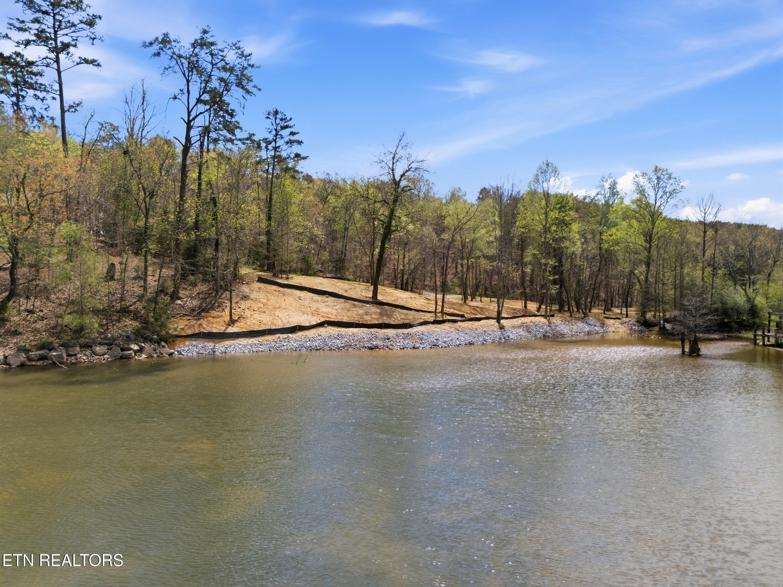1 Headricks Cove, Lenoir City, TN - Fort Loudoun and Tellico Lake Real Estate - Image# 27