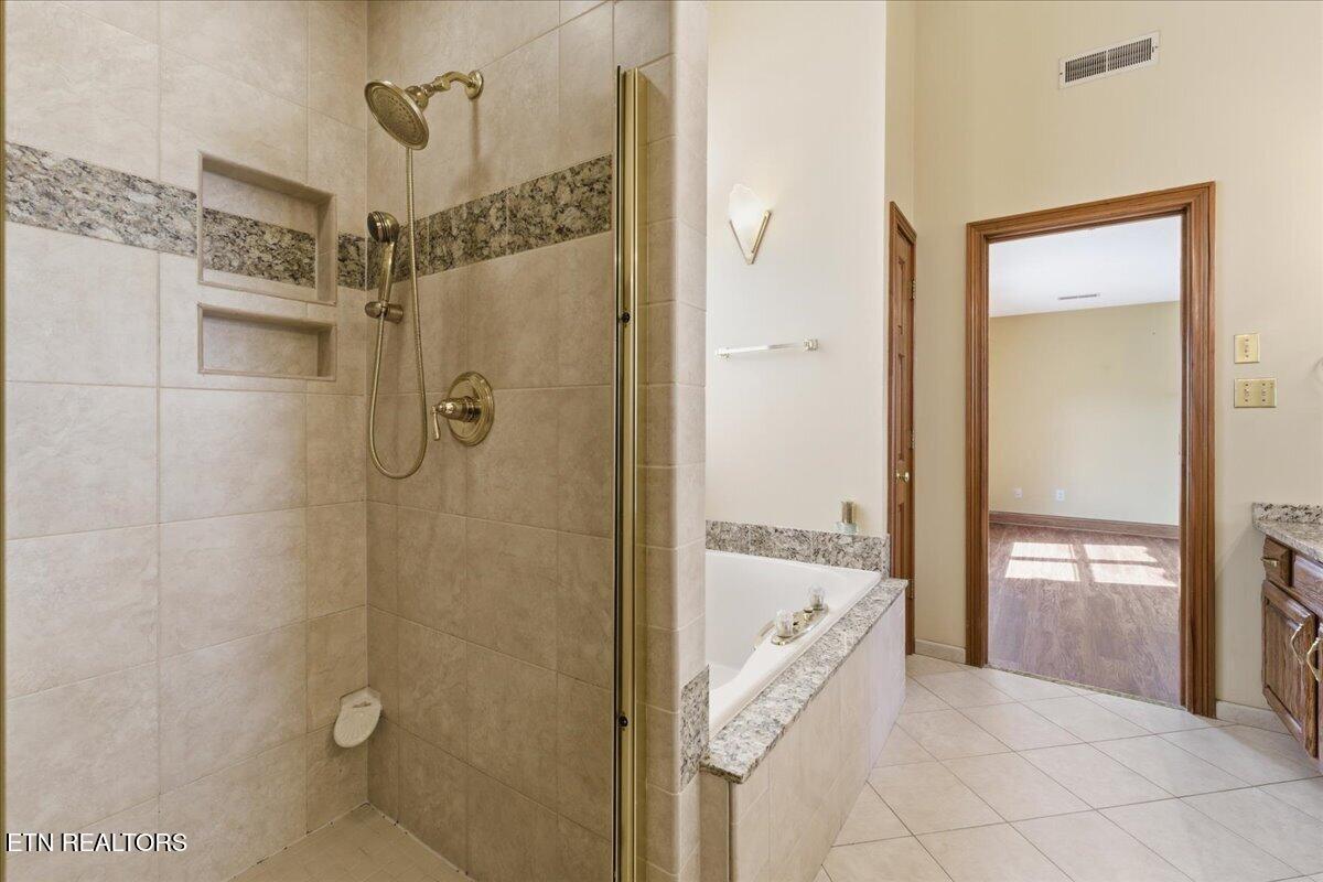 10609 Riverlake Drive, Knoxville, TN - Fort Loudoun and Tellico Lake Real Estate - Image# 19