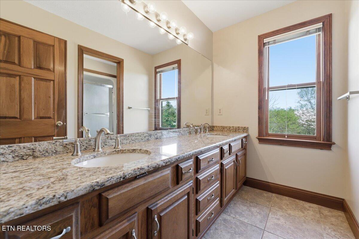 10609 Riverlake Drive, Knoxville, TN - Fort Loudoun and Tellico Lake Real Estate - Image# 24