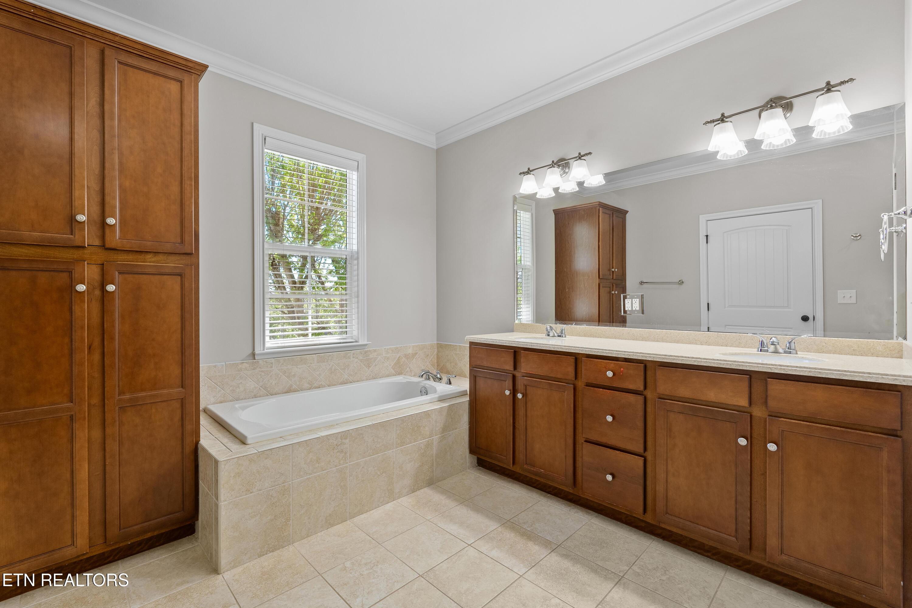 1101 Main St, Loudon, TN - Fort Loudoun and Tellico Lake Real Estate - Image# 40