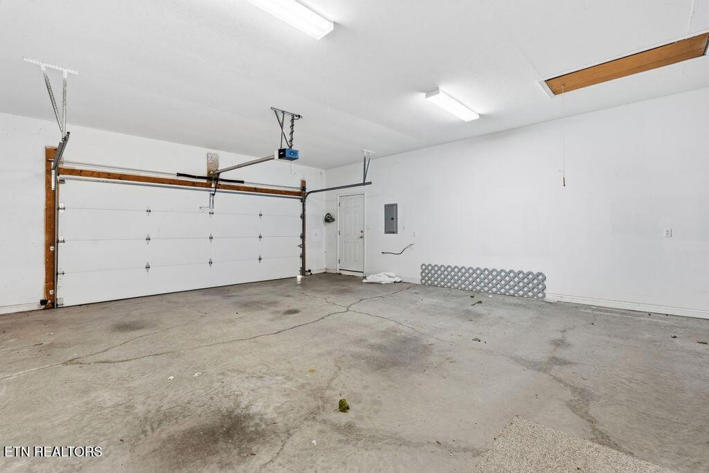 439 Igoti Lane, Loudon, TN - Fort Loudoun and Tellico Lake Real Estate - Image# 42