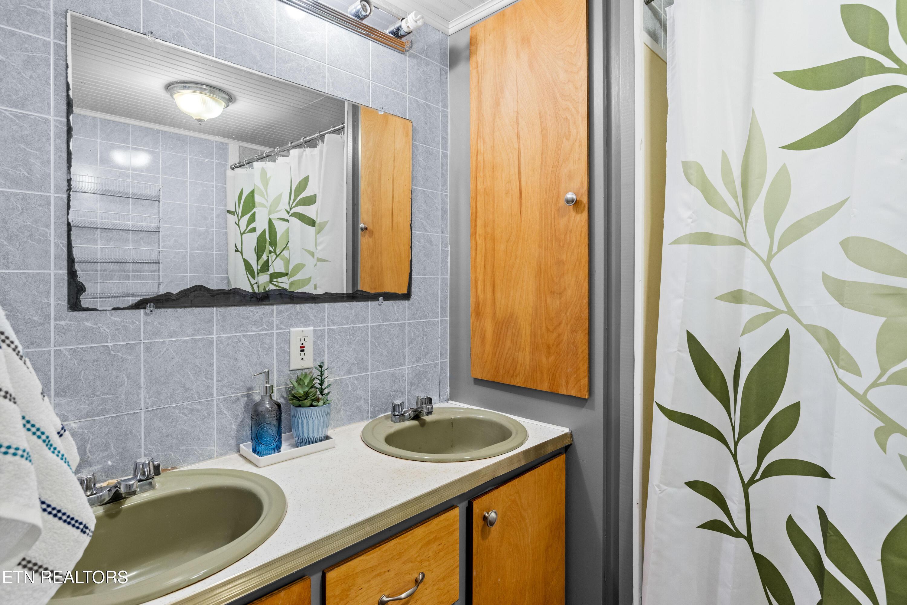 268 Mountain View Drive, Vonore, TN - Fort Loudoun and Tellico Lake Real Estate - Image# 26