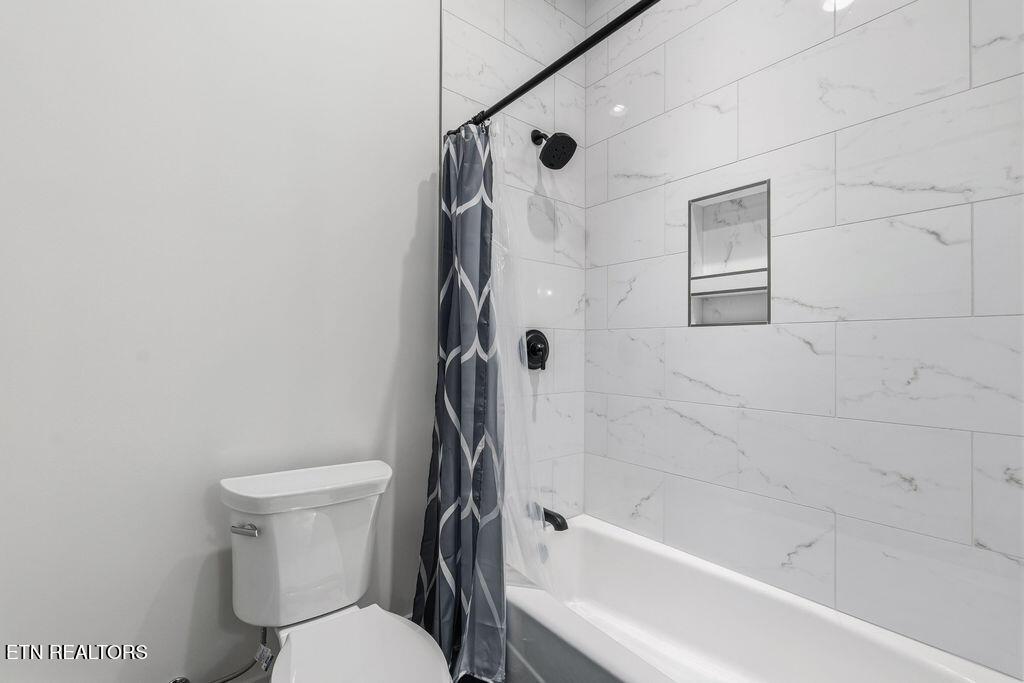 699 Cypress Pointe Drive, Lenoir City, TN - Fort Loudoun and Tellico Lake Real Estate - Image# 46