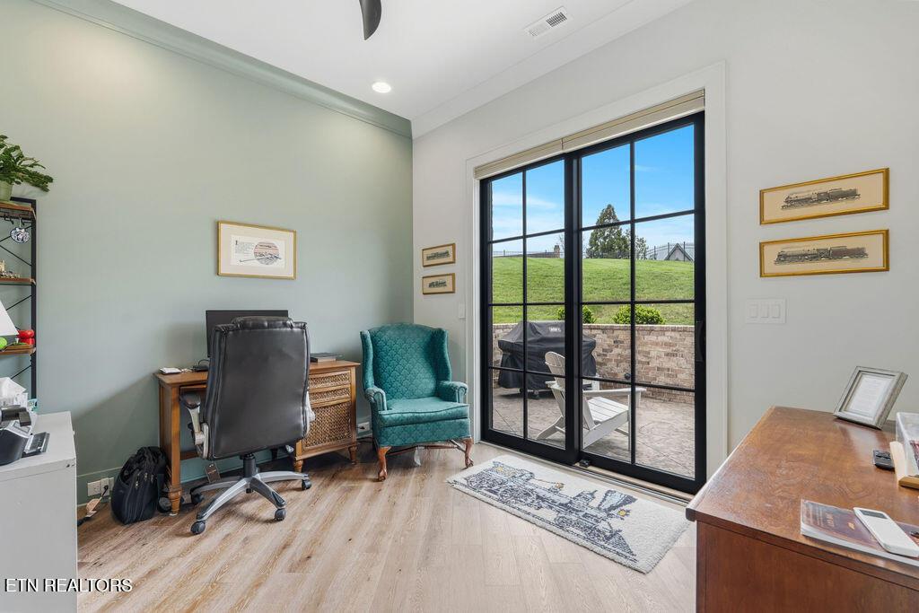 699 Cypress Pointe Drive, Lenoir City, TN - Fort Loudoun and Tellico Lake Real Estate - Image# 37