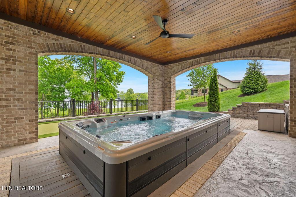 699 Cypress Pointe Drive, Lenoir City, TN - Fort Loudoun and Tellico Lake Real Estate - Image# 9