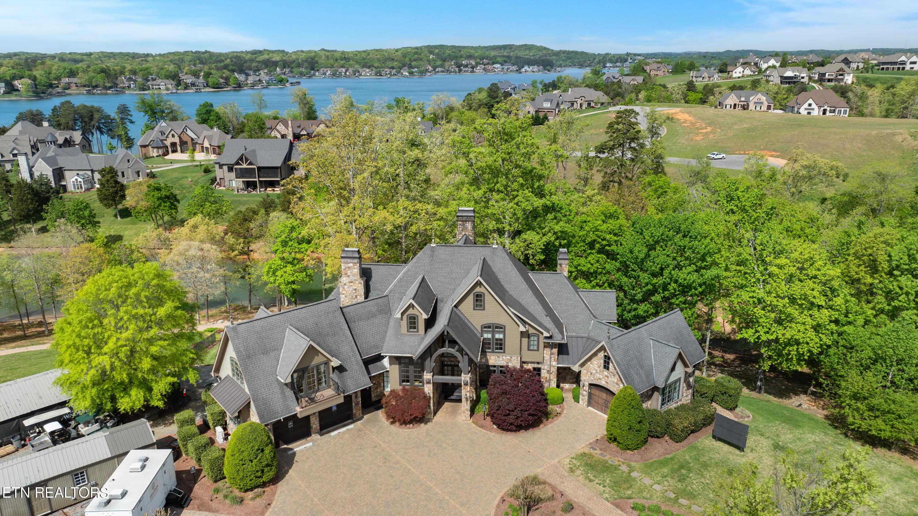 699 Cypress Pointe Drive, Lenoir City, TN - Fort Loudoun and Tellico Lake Real Estate - Image# 62