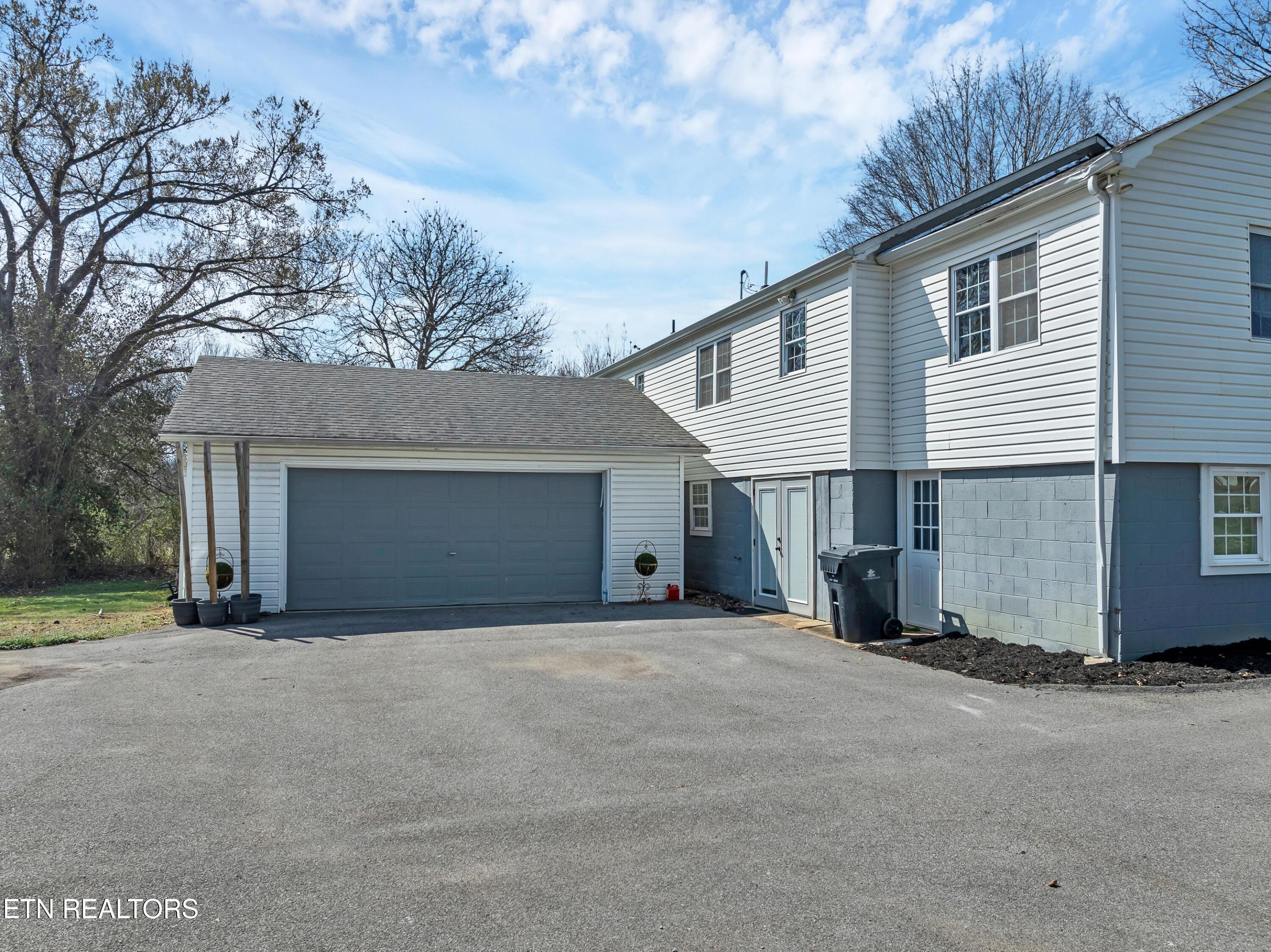 300 Lindy Drive, Knoxville, TN - Fort Loudoun and Tellico Lake Real Estate - Image# 37