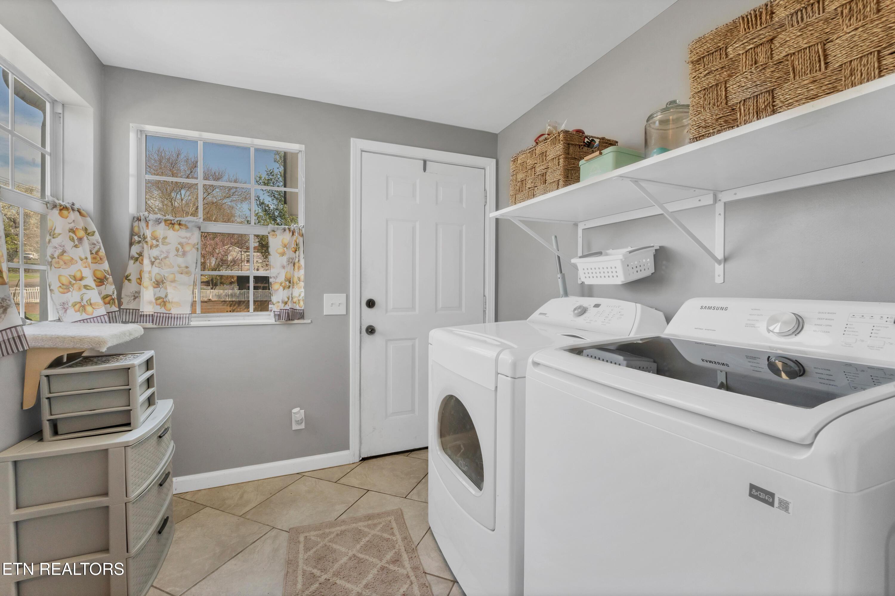 300 Lindy Drive, Knoxville, TN - Fort Loudoun and Tellico Lake Real Estate - Image# 27