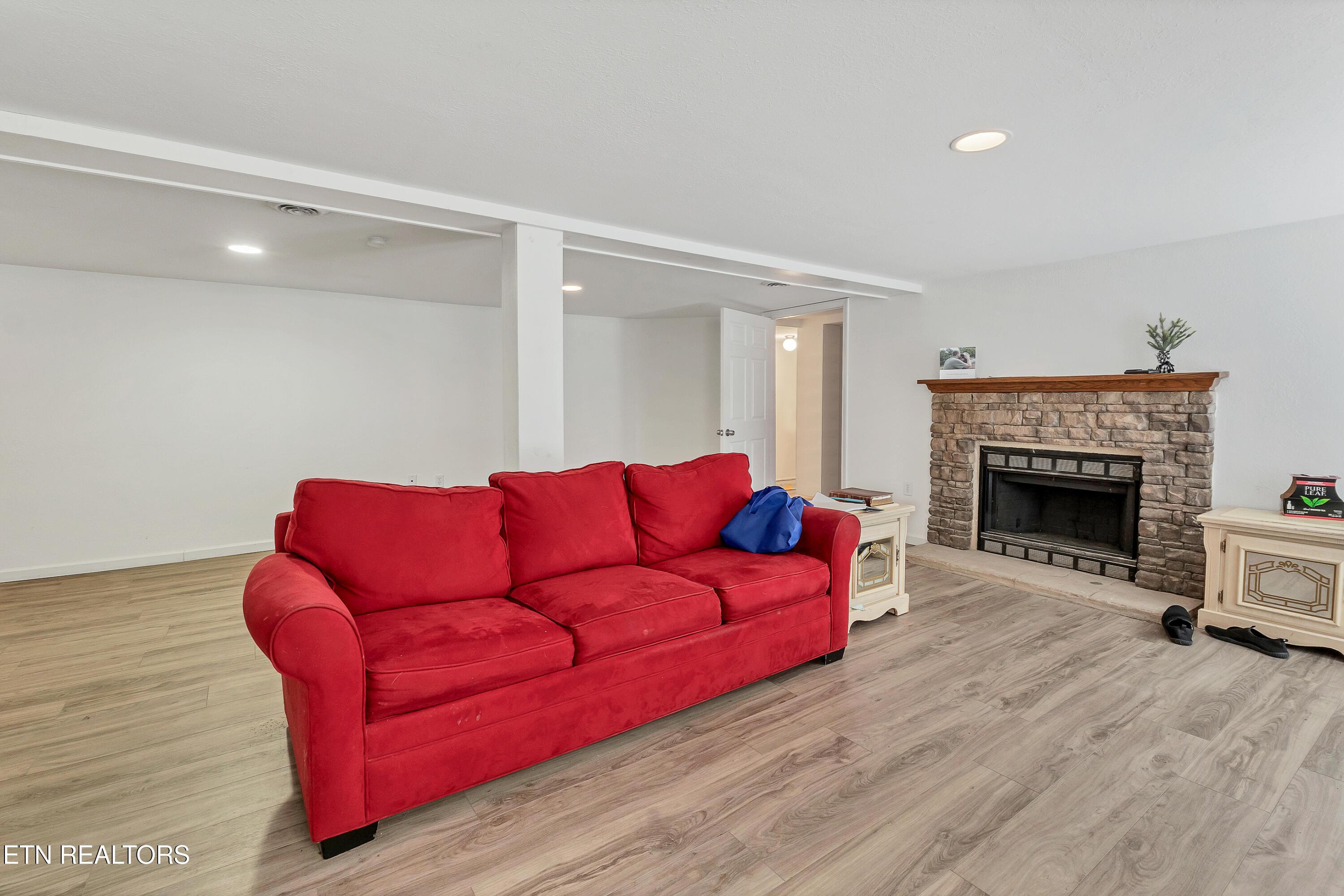 300 Lindy Drive, Knoxville, TN - Fort Loudoun and Tellico Lake Real Estate - Image# 29