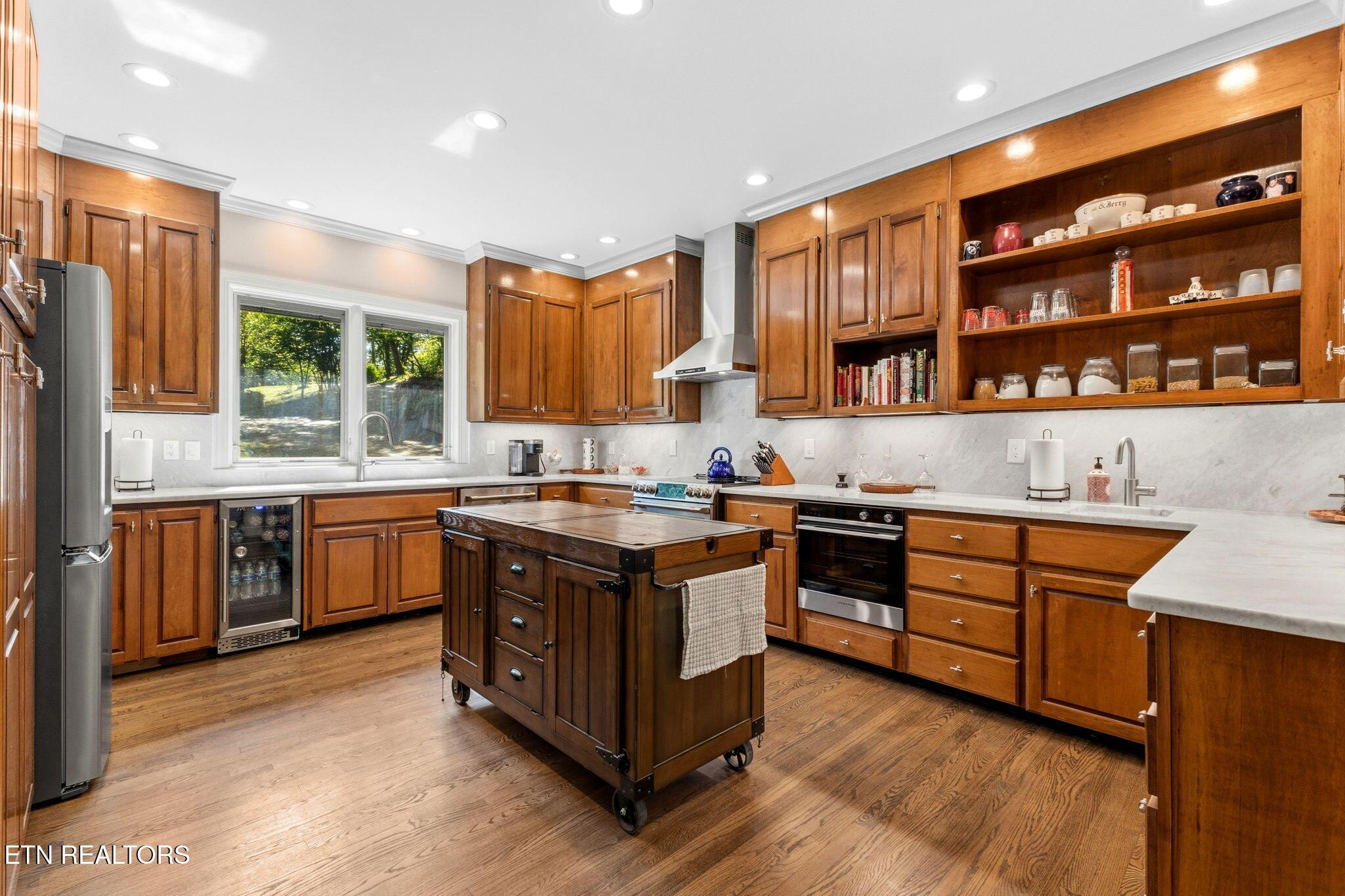 2304 Lakemoor Drive, Knoxville, TN - Fort Loudoun and Tellico Lake Real Estate - Image# 9