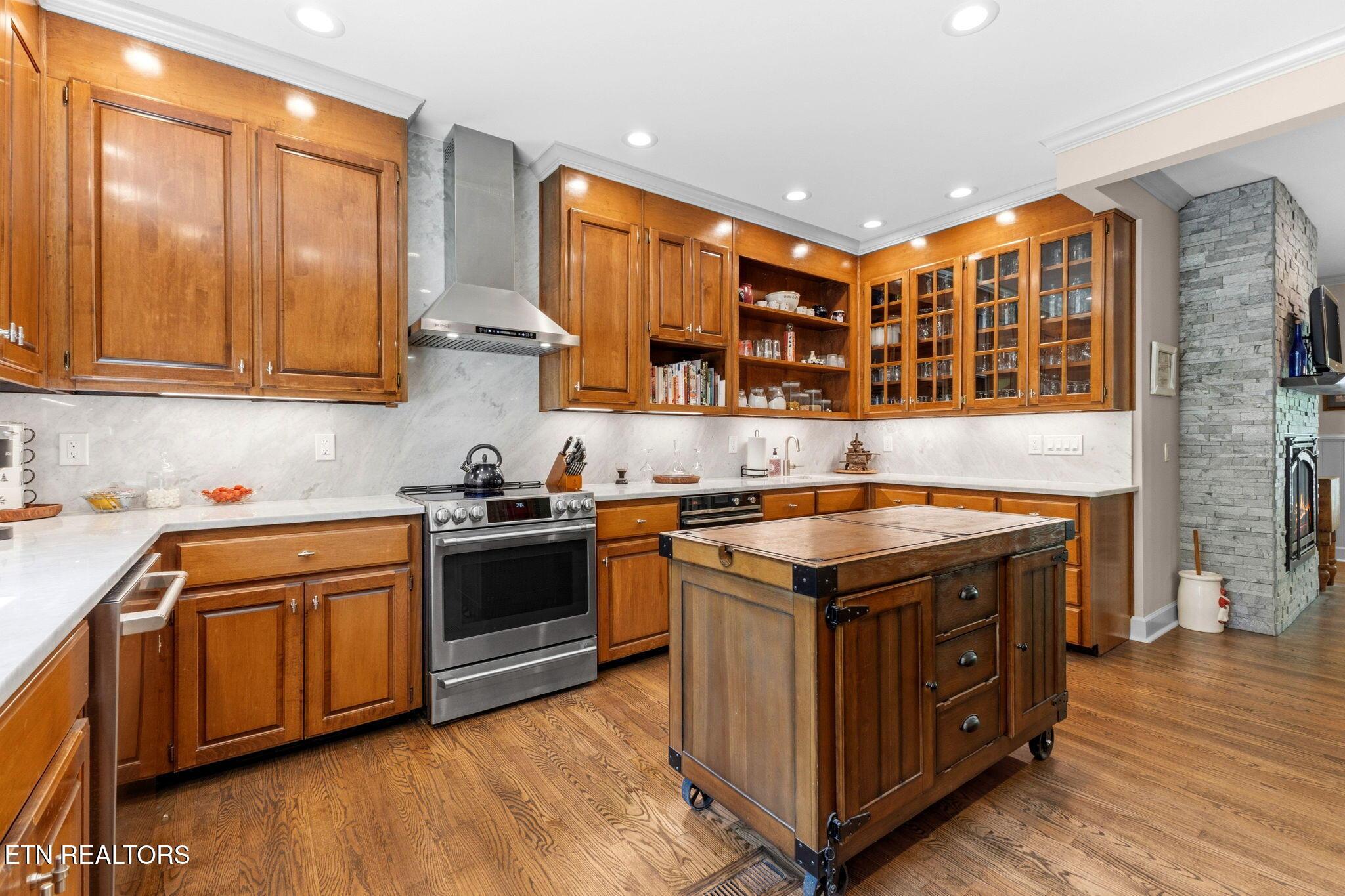 2304 Lakemoor Drive, Knoxville, TN - Fort Loudoun and Tellico Lake Real Estate - Image# 10