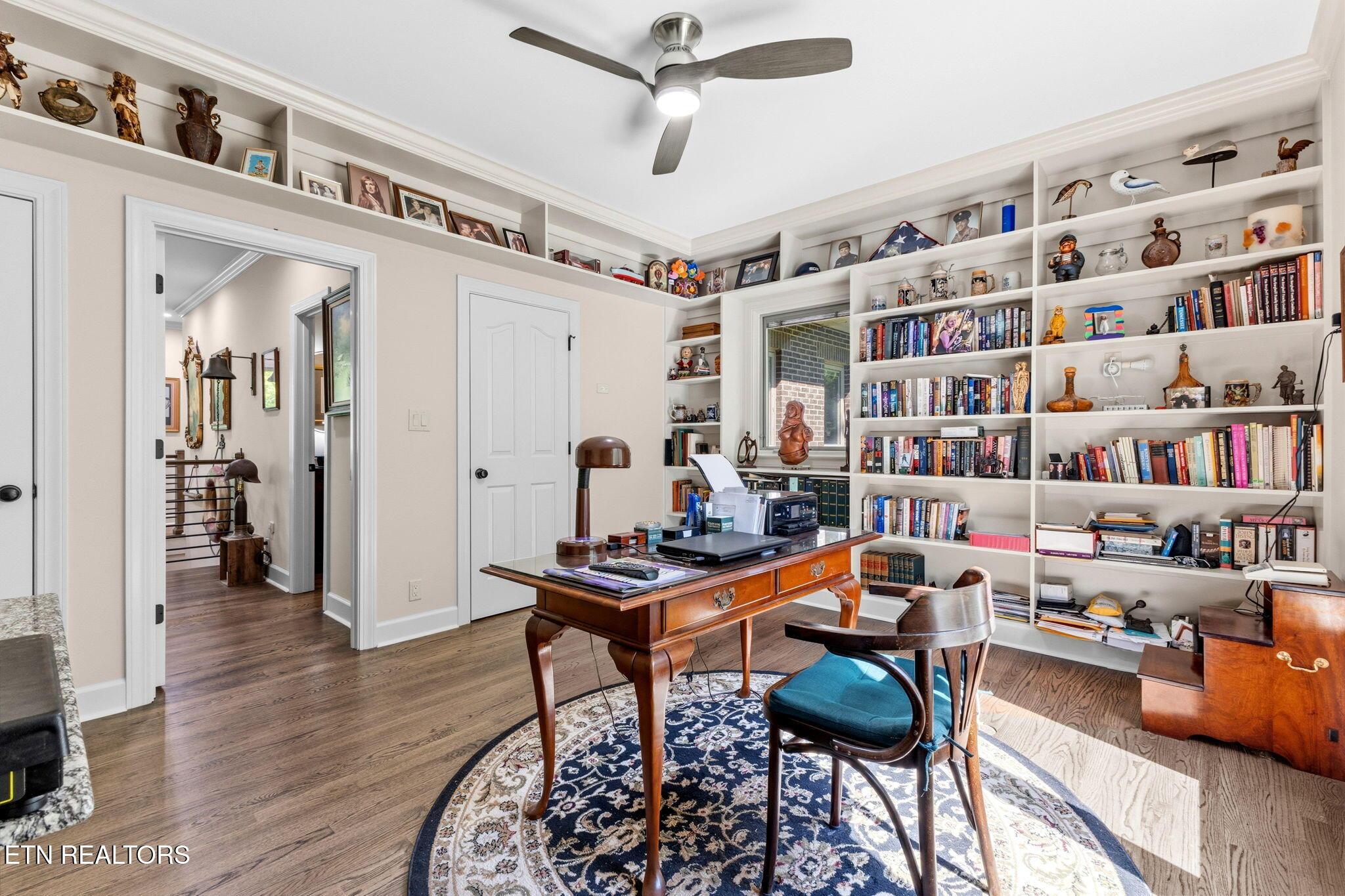 2304 Lakemoor Drive, Knoxville, TN - Fort Loudoun and Tellico Lake Real Estate - Image# 25