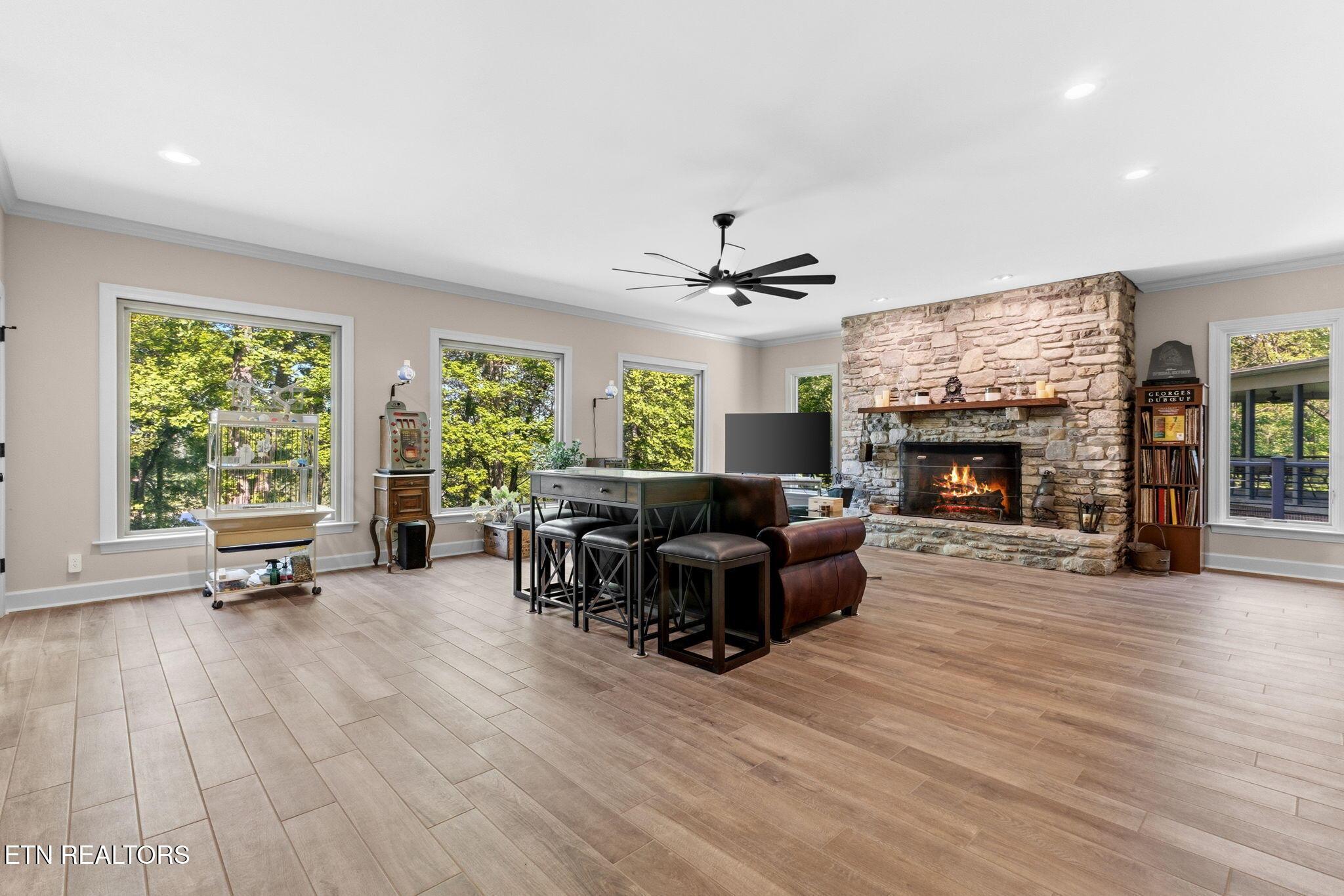 2304 Lakemoor Drive, Knoxville, TN - Fort Loudoun and Tellico Lake Real Estate - Image# 27