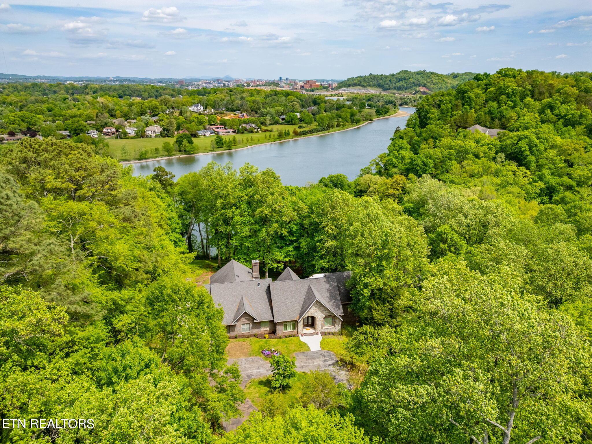 2304 Lakemoor Drive, Knoxville, TN - Fort Loudoun and Tellico Lake Real Estate - Image# 50