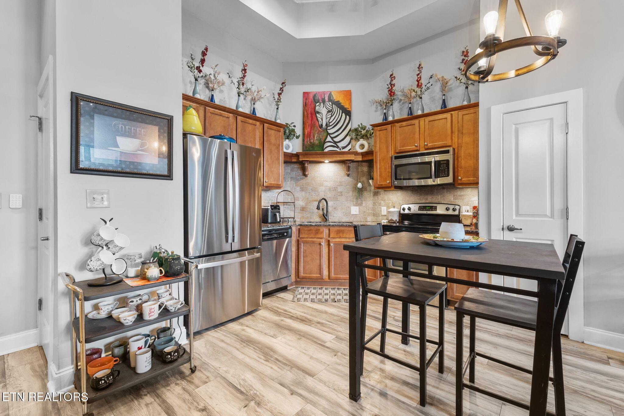 445 W Blount Ave, Knoxville, TN - Fort Loudoun and Tellico Lake Real Estate - Image# 6