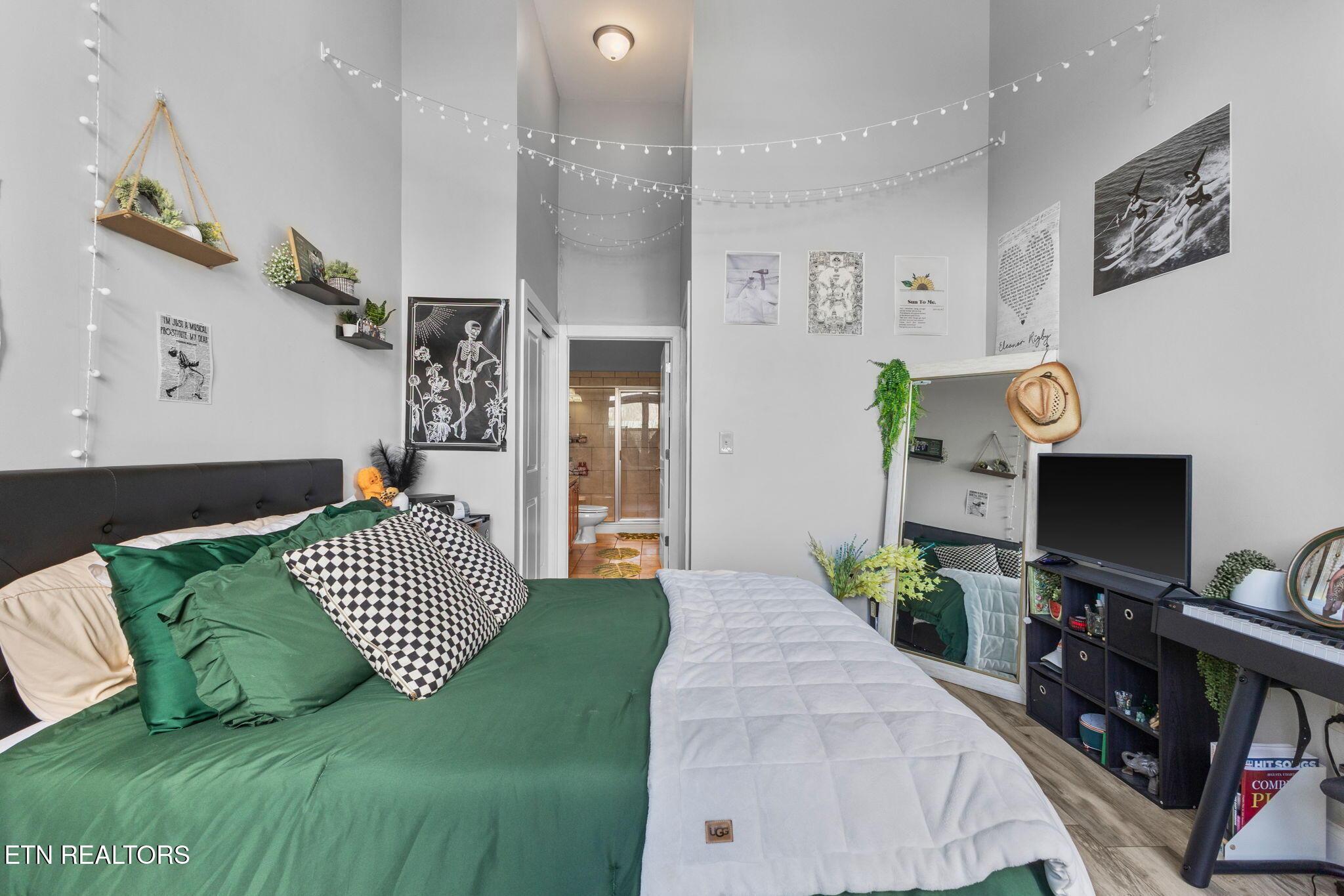 445 W Blount Ave, Knoxville, TN - Fort Loudoun and Tellico Lake Real Estate - Image# 16