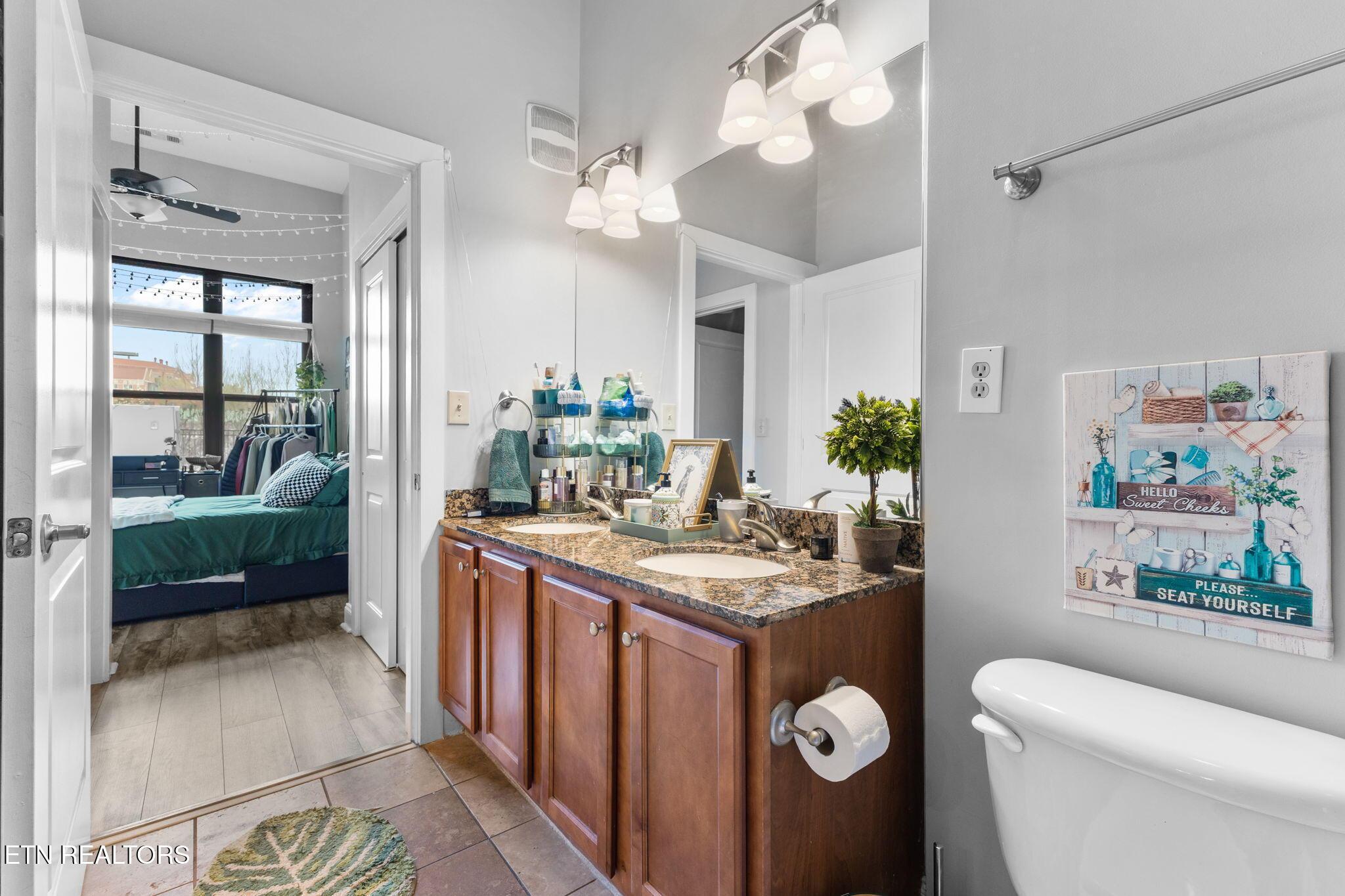 445 W Blount Ave, Knoxville, TN - Fort Loudoun and Tellico Lake Real Estate - Image# 21