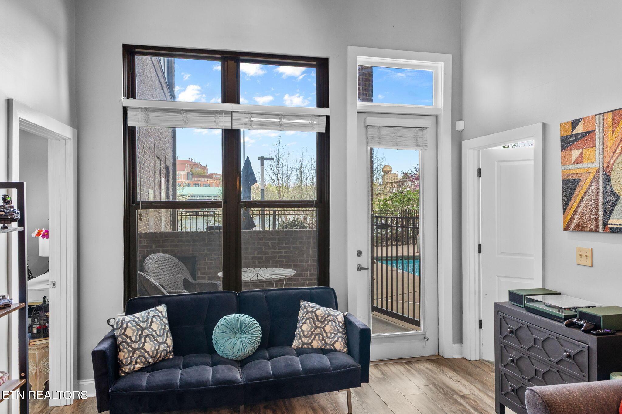 445 W Blount Ave, Knoxville, TN - Fort Loudoun and Tellico Lake Real Estate - Image# 14