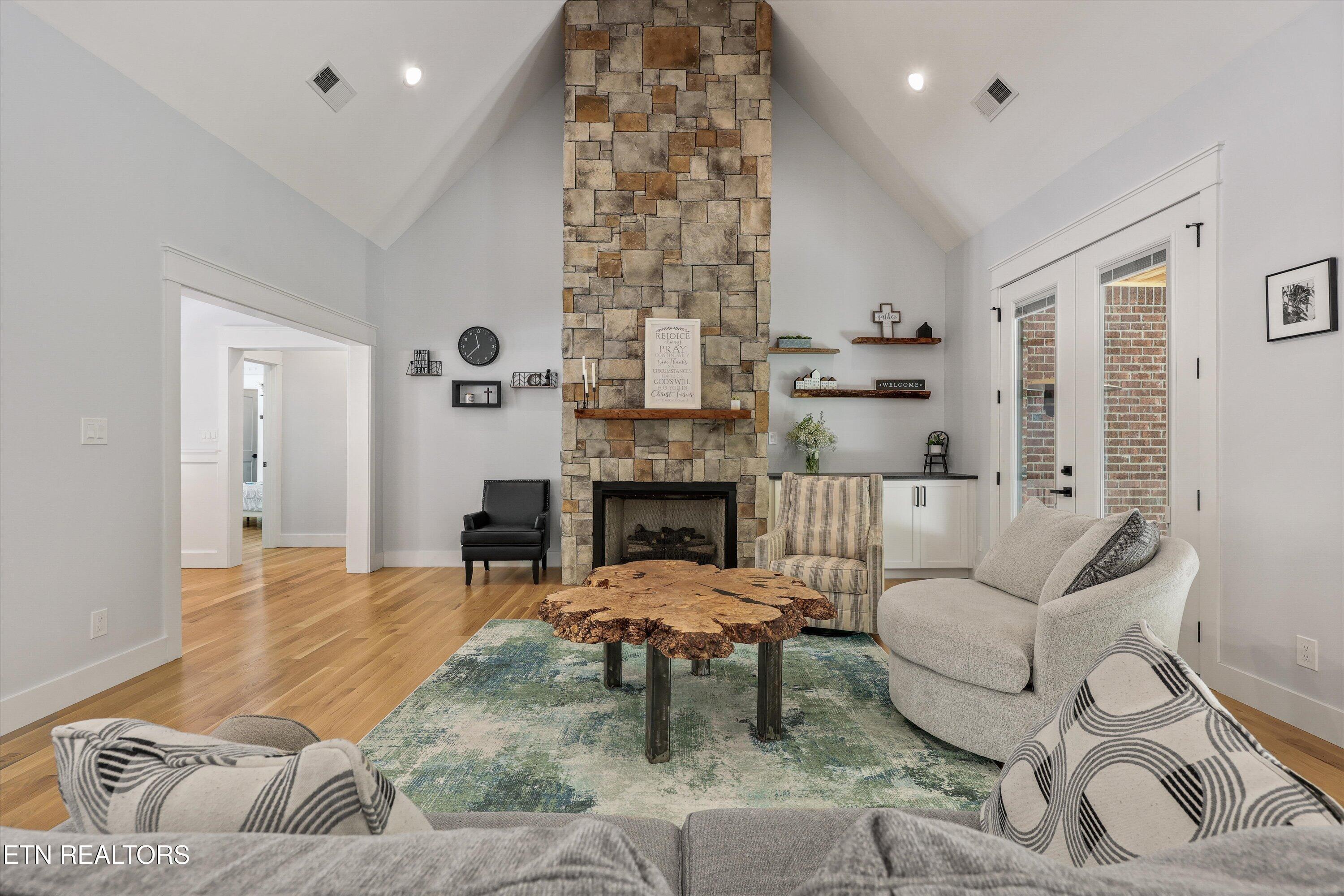 109 Lake Harbor Drive, Lenoir City, TN - Fort Loudoun and Tellico Lake Real Estate - Image# 14