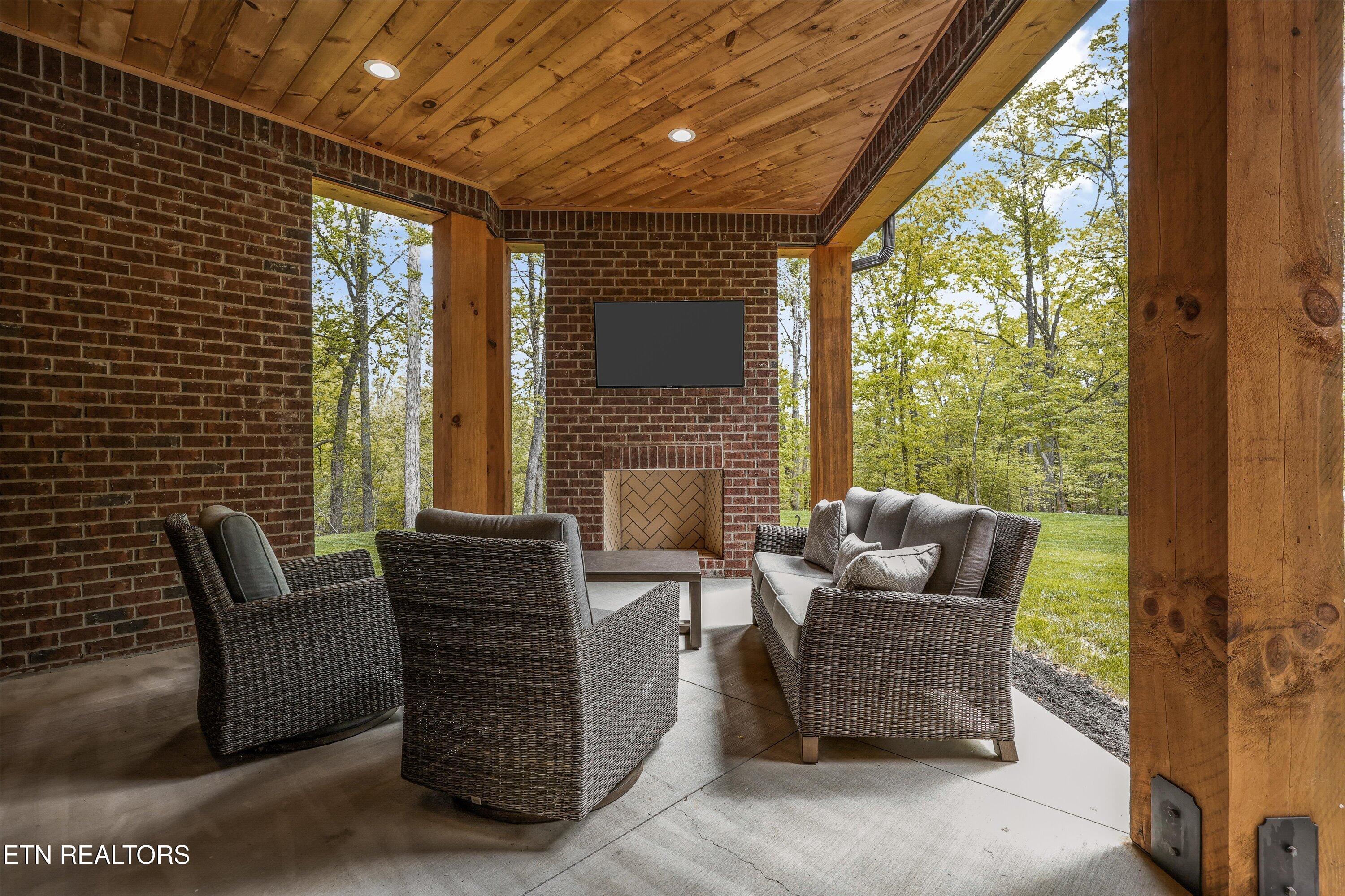 109 Lake Harbor Drive, Lenoir City, TN - Fort Loudoun and Tellico Lake Real Estate - Image# 31