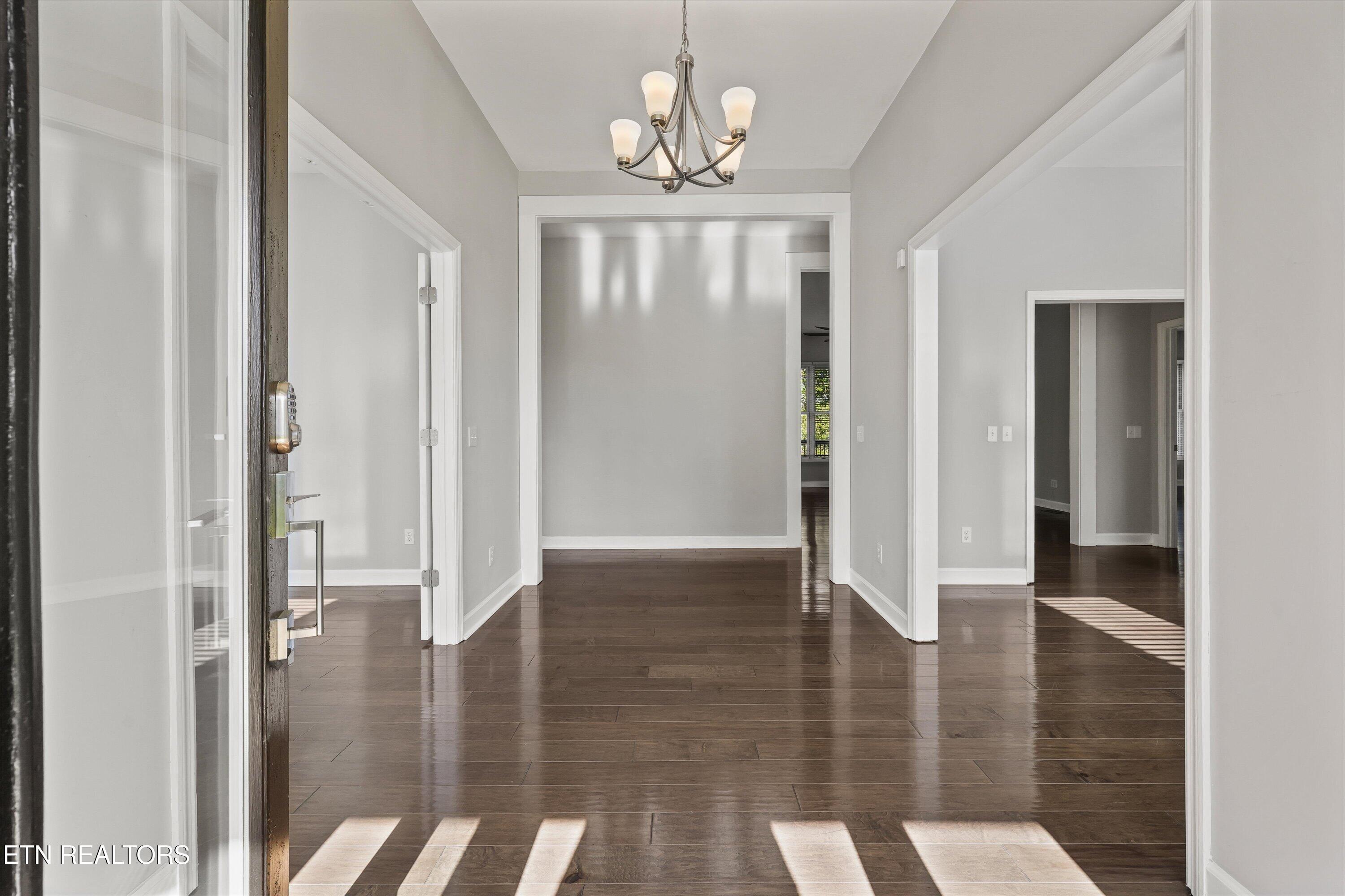 3962 Logans Landing Circle, Louisville, TN - Fort Loudoun and Tellico Lake Real Estate - Image# 4