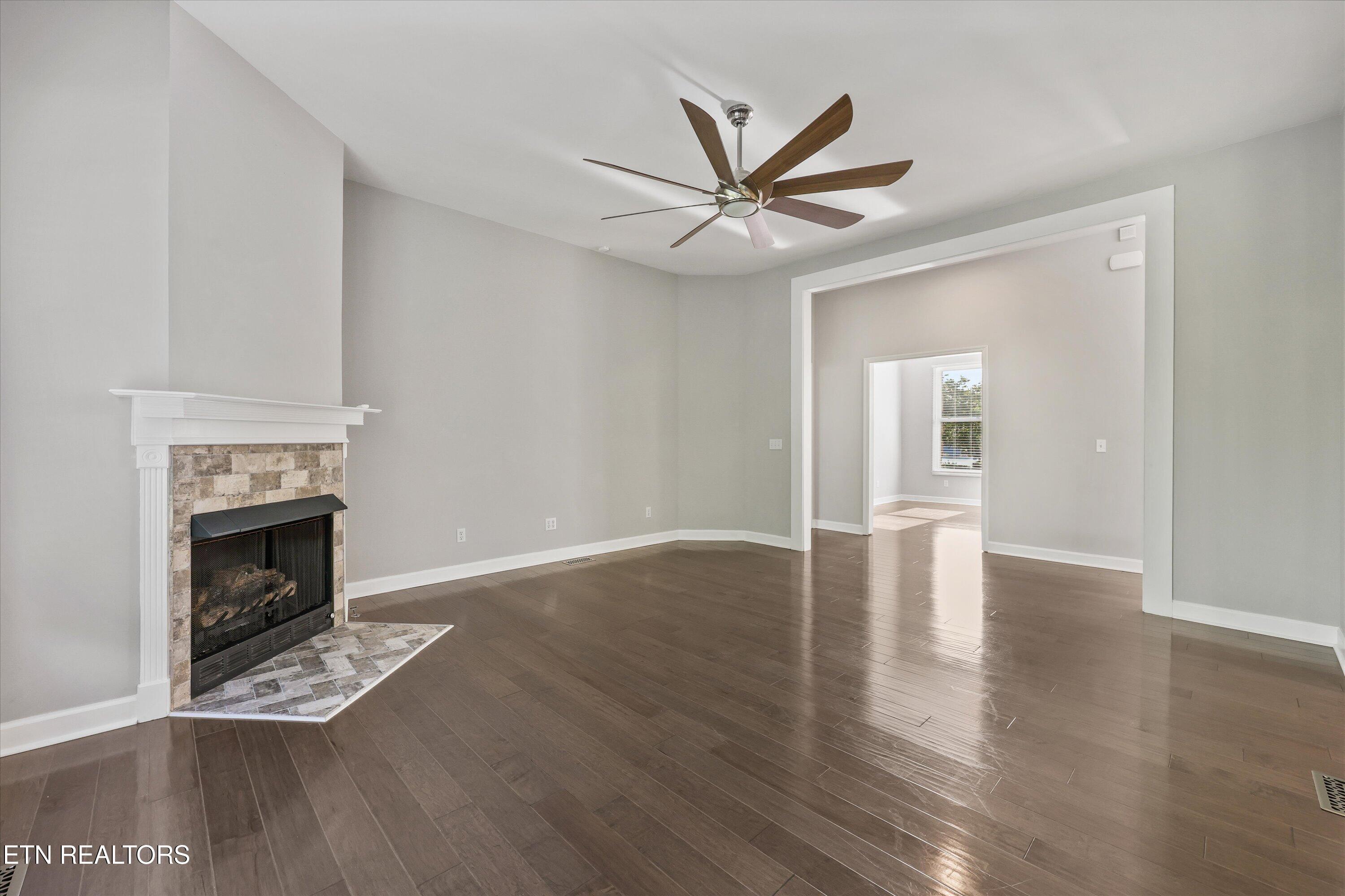 3962 Logans Landing Circle, Louisville, TN - Fort Loudoun and Tellico Lake Real Estate - Image# 11