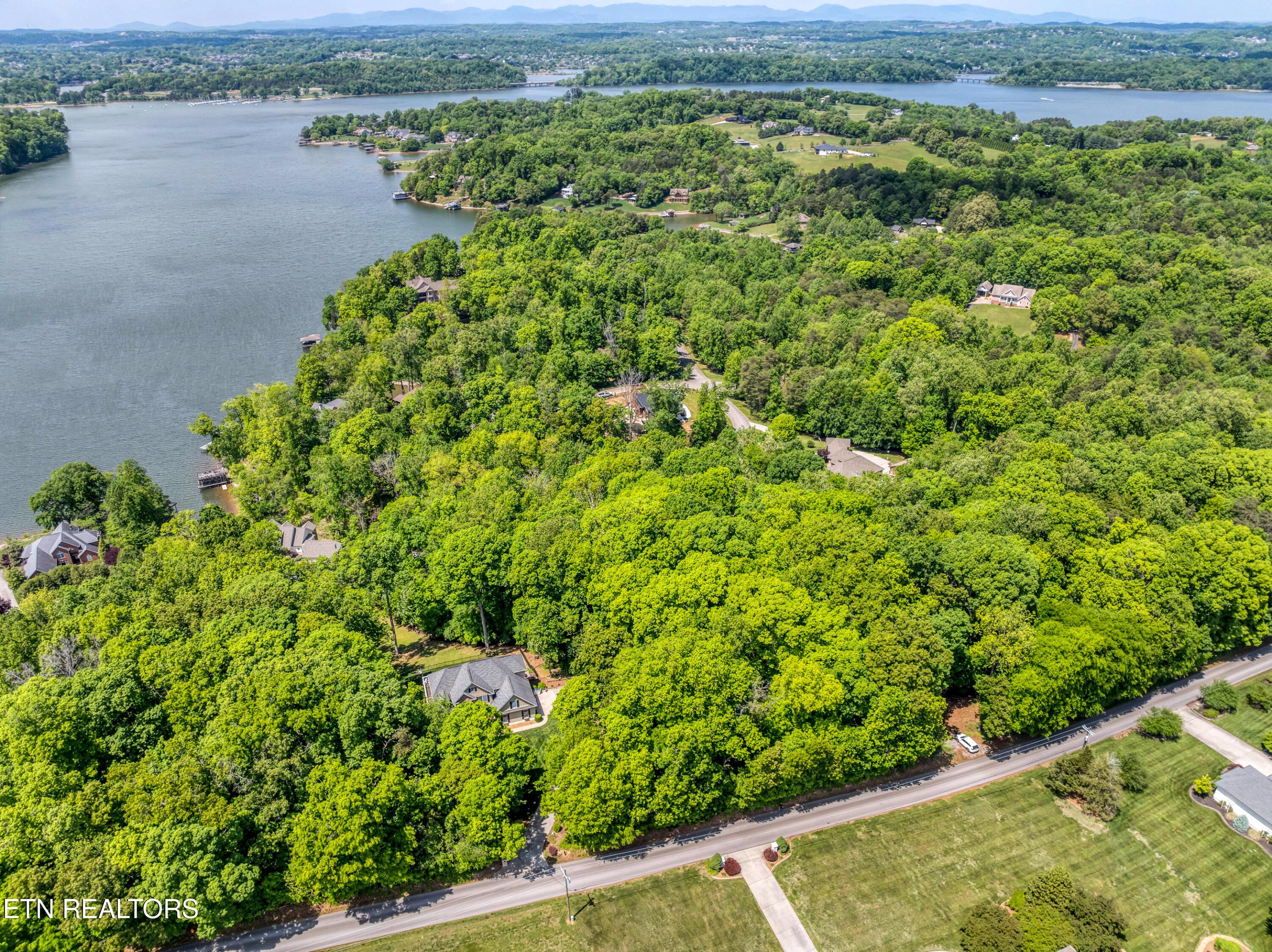 Gravelly Hills/Forrest Ridge, Louisville, TN - Fort Loudoun and Tellico Lake Real Estate - Image# 9