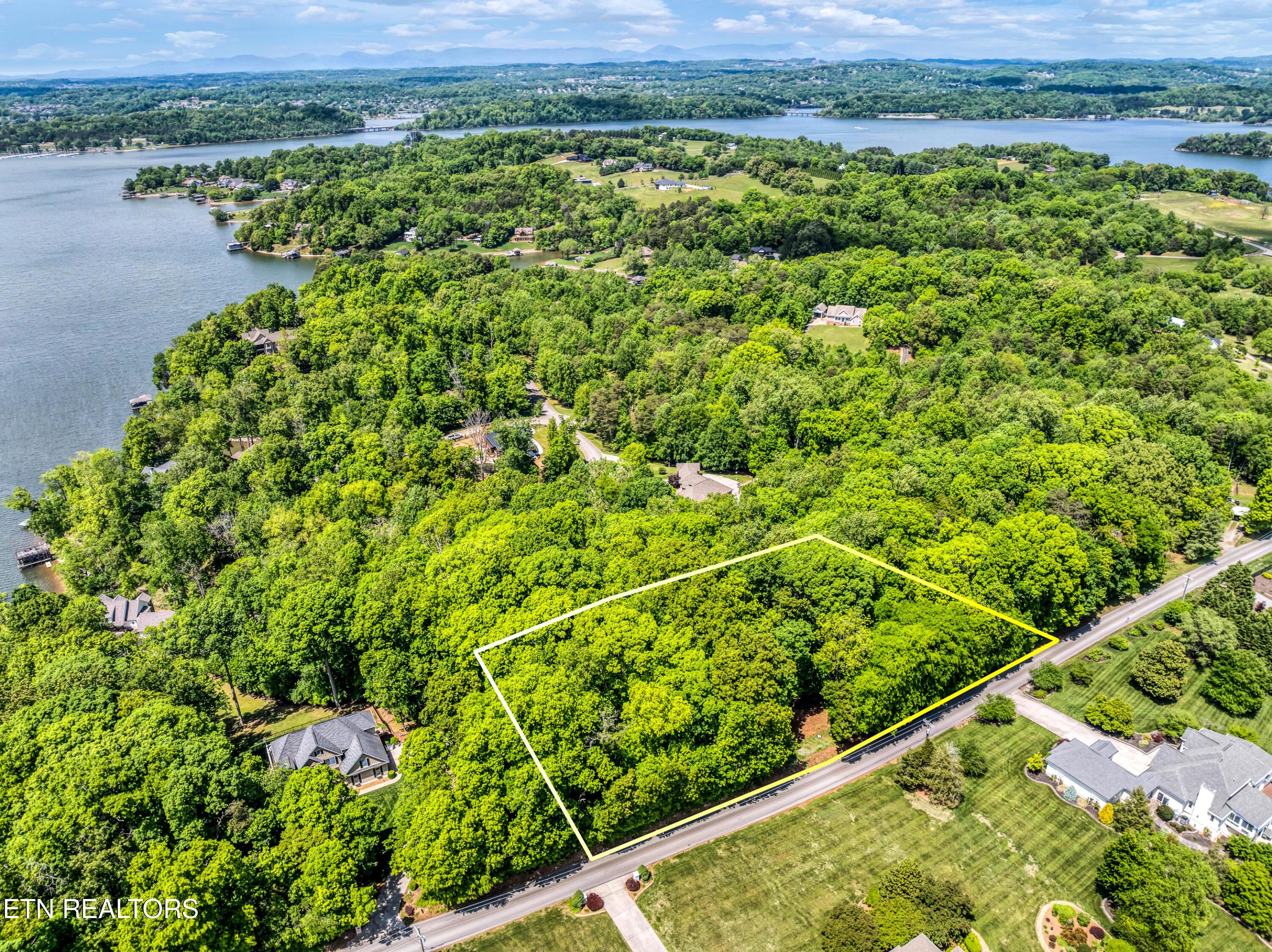 Gravelly Hills/Forrest Ridge, Louisville, TN - Fort Loudoun and Tellico Lake Real Estate - Image# 10