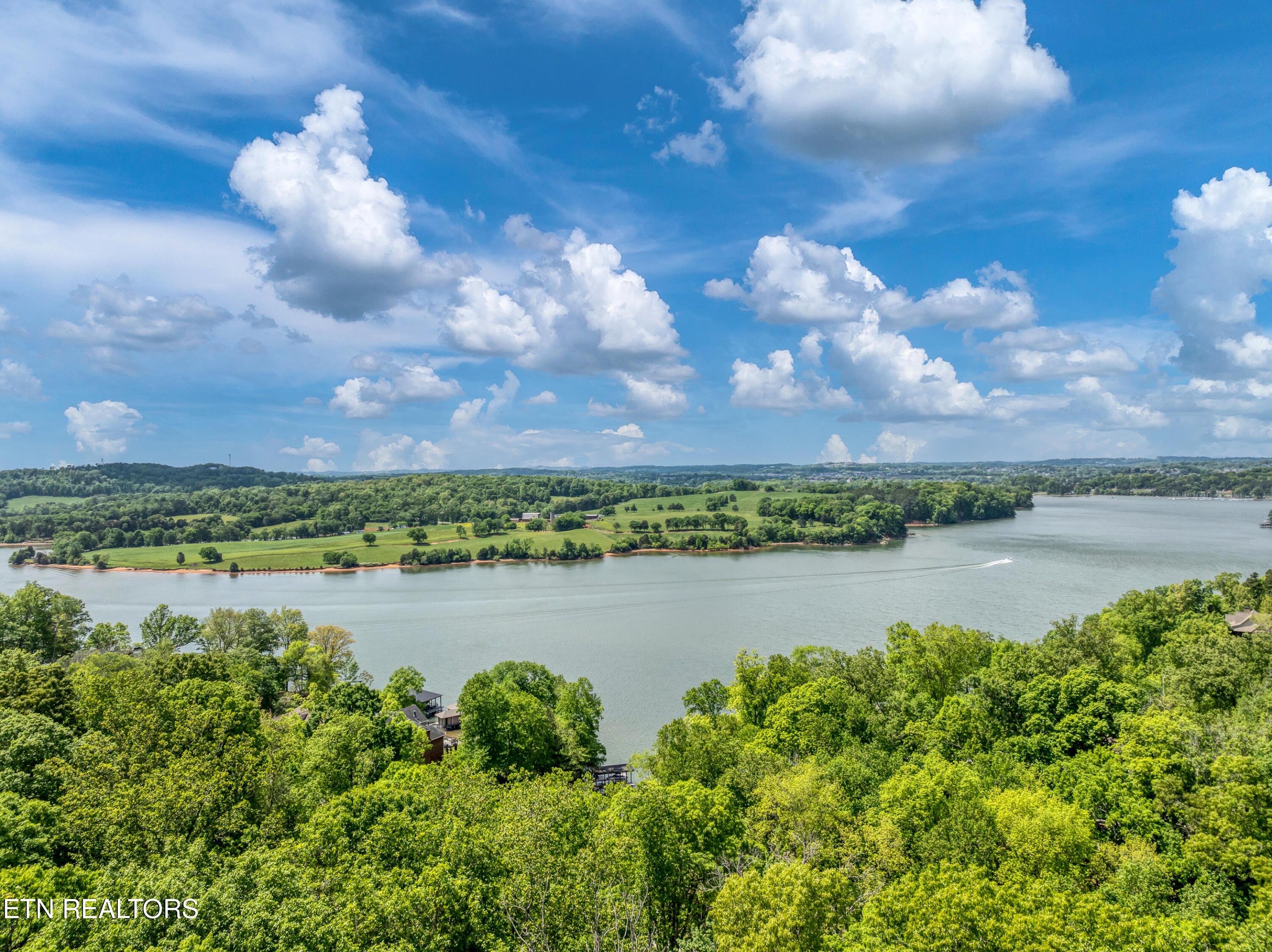 Gravelly Hills/Forrest Ridge, Louisville, TN - Fort Loudoun and Tellico Lake Real Estate - Image# 22