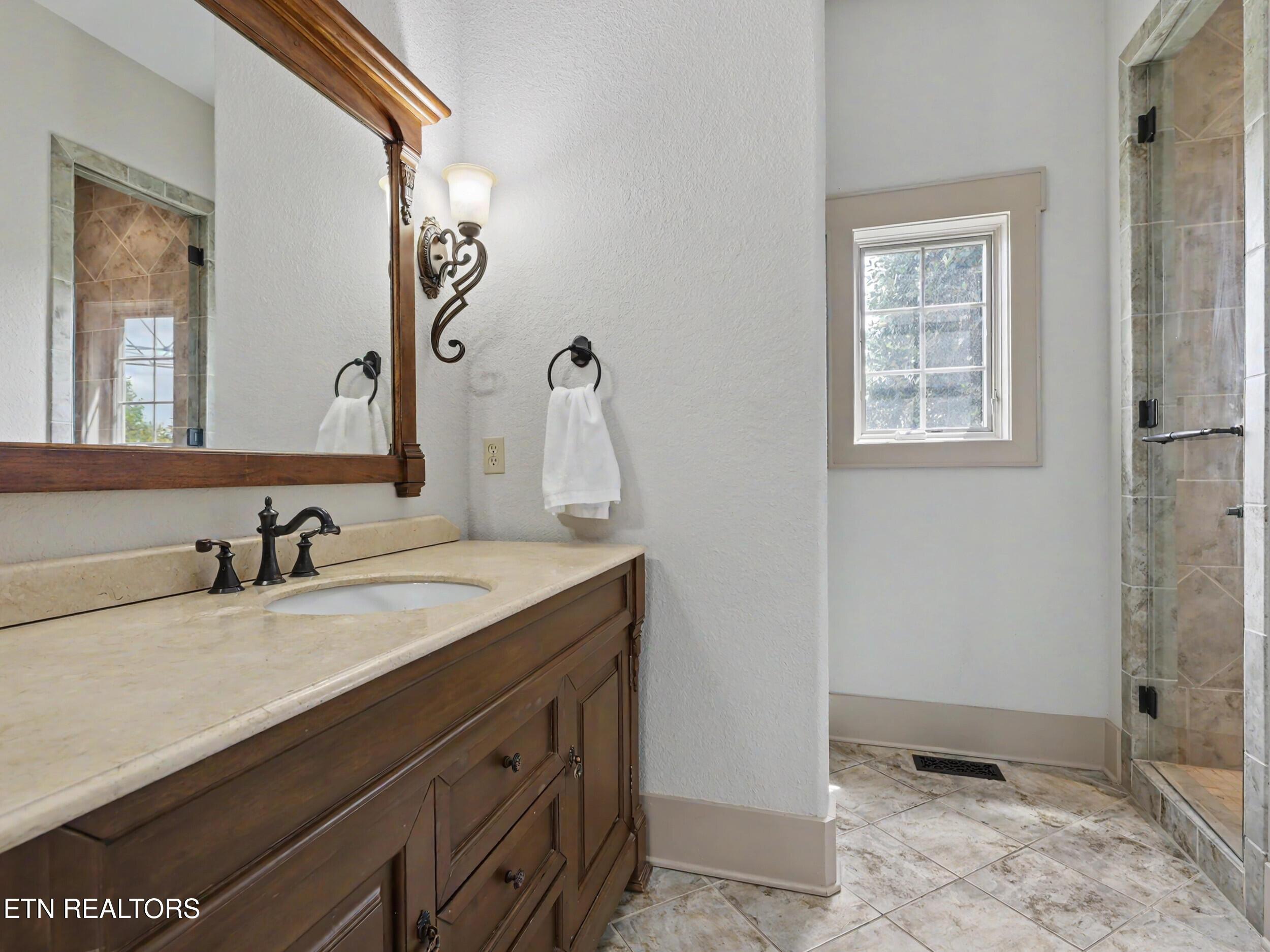 Fort Loudoun and Tellico Lake Real Estate - Image# 27