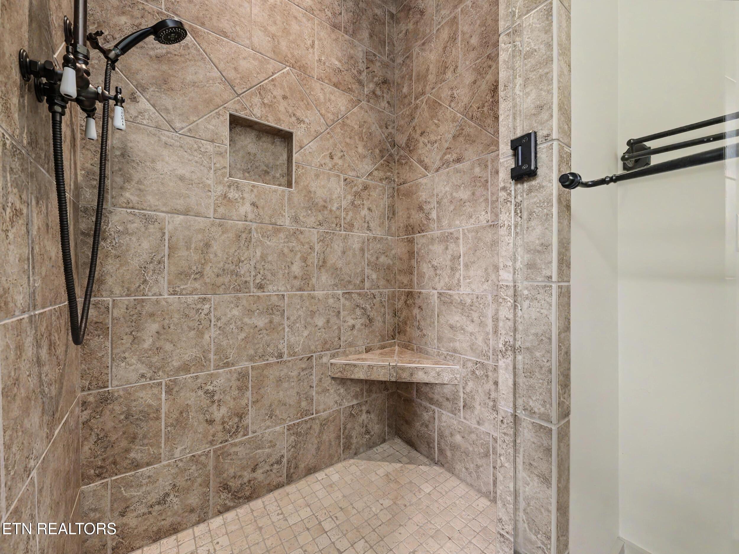 Fort Loudoun and Tellico Lake Real Estate - Image# 32