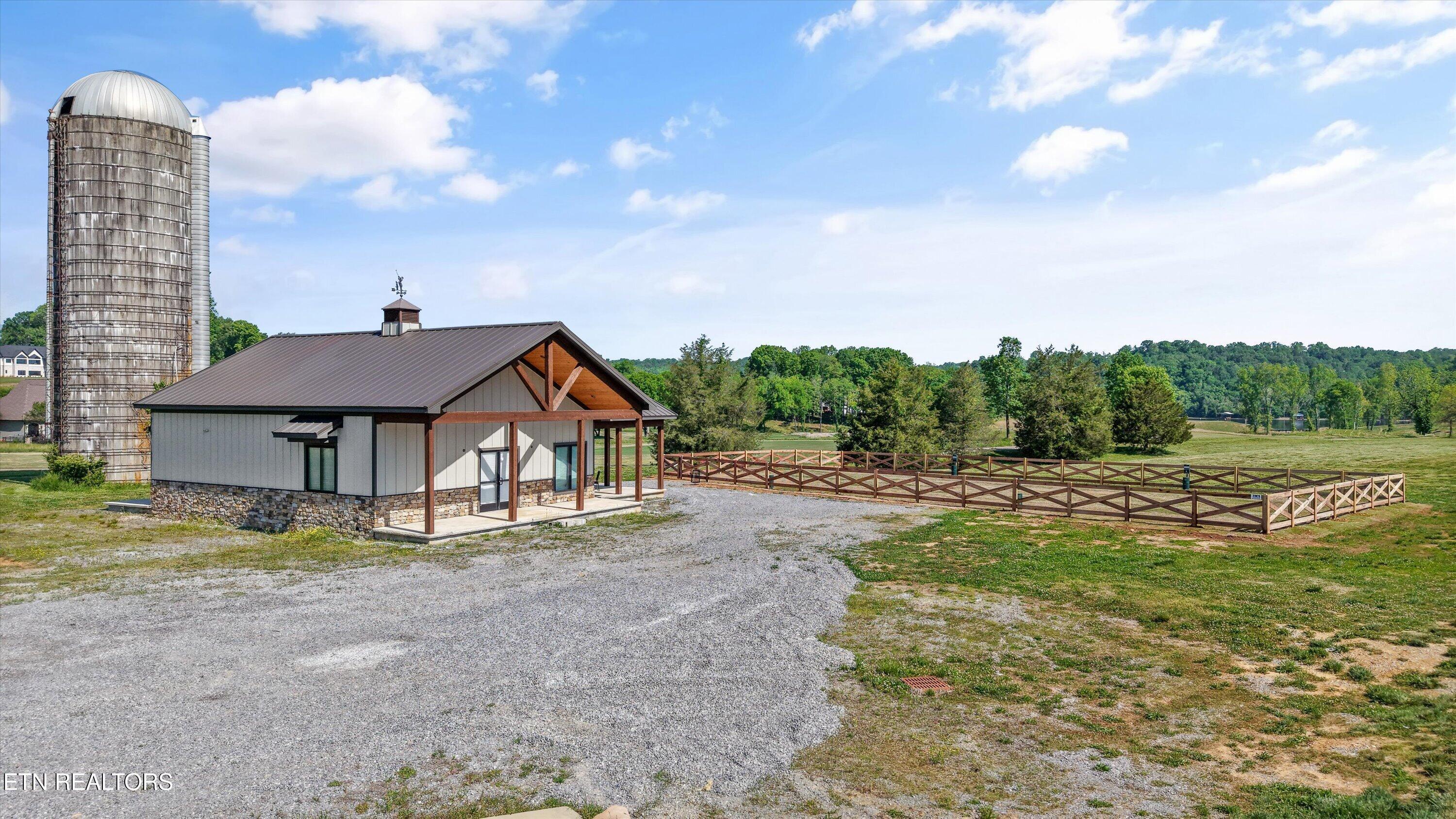 145 Canopy Trail Lane, Loudon, TN - Fort Loudoun and Tellico Lake Real Estate - Image# 18