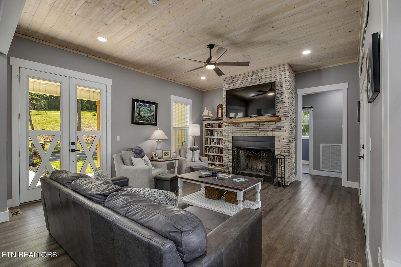 Fort Loudoun and Tellico Lake Real Estate - Image# 9