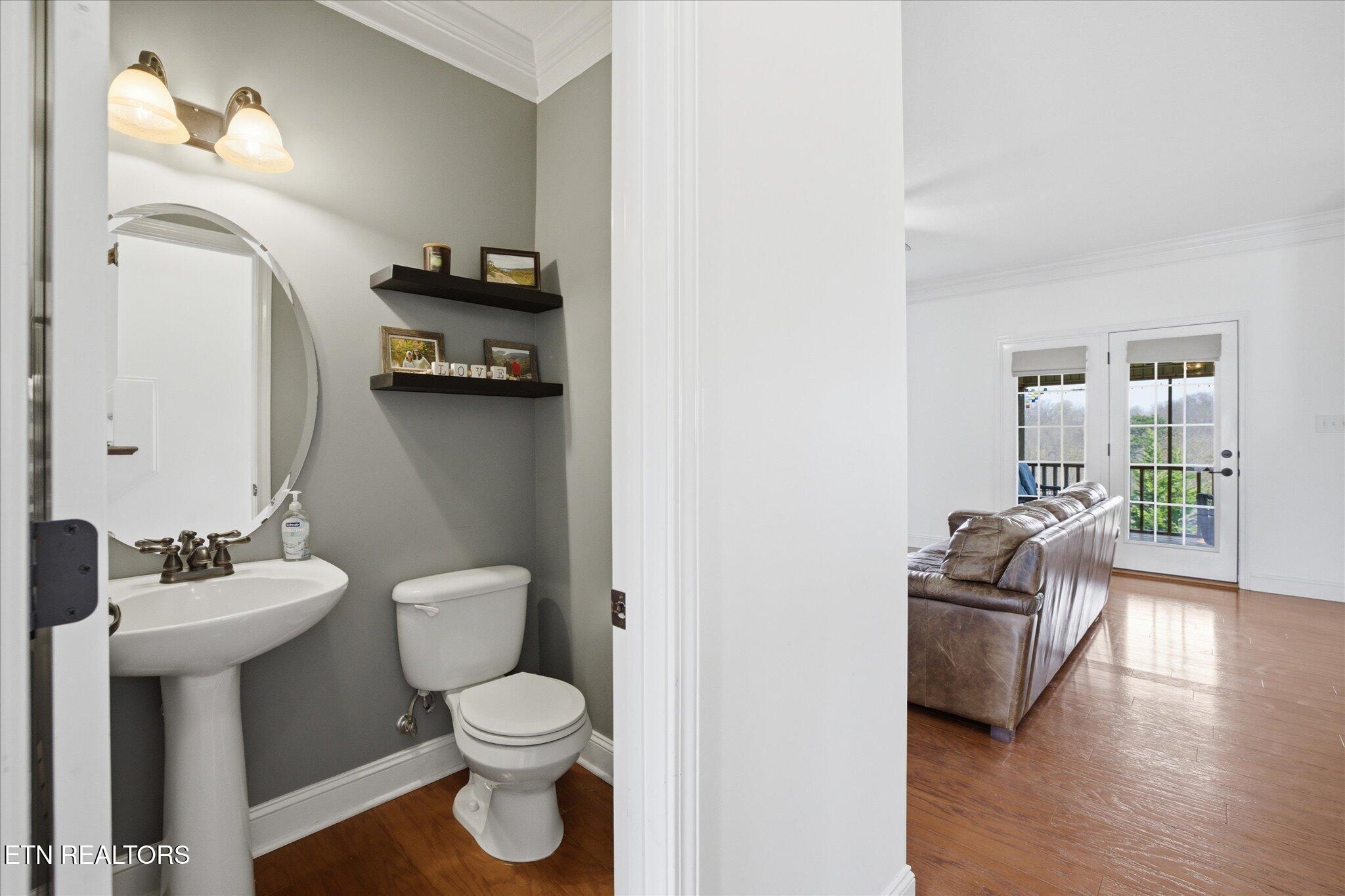 8447 Shoregate Lane, Knoxville, TN - Fort Loudoun and Tellico Lake Real Estate - Image# 19