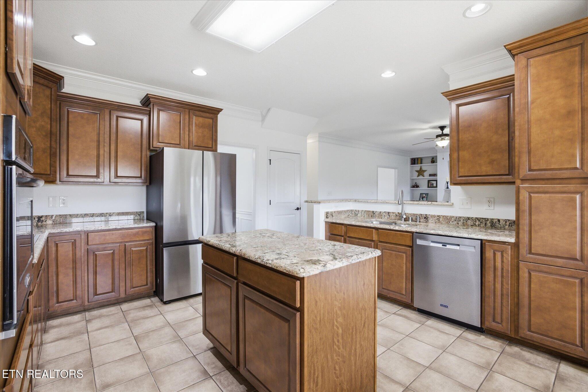 8447 Shoregate Lane, Knoxville, TN - Fort Loudoun and Tellico Lake Real Estate - Image# 14