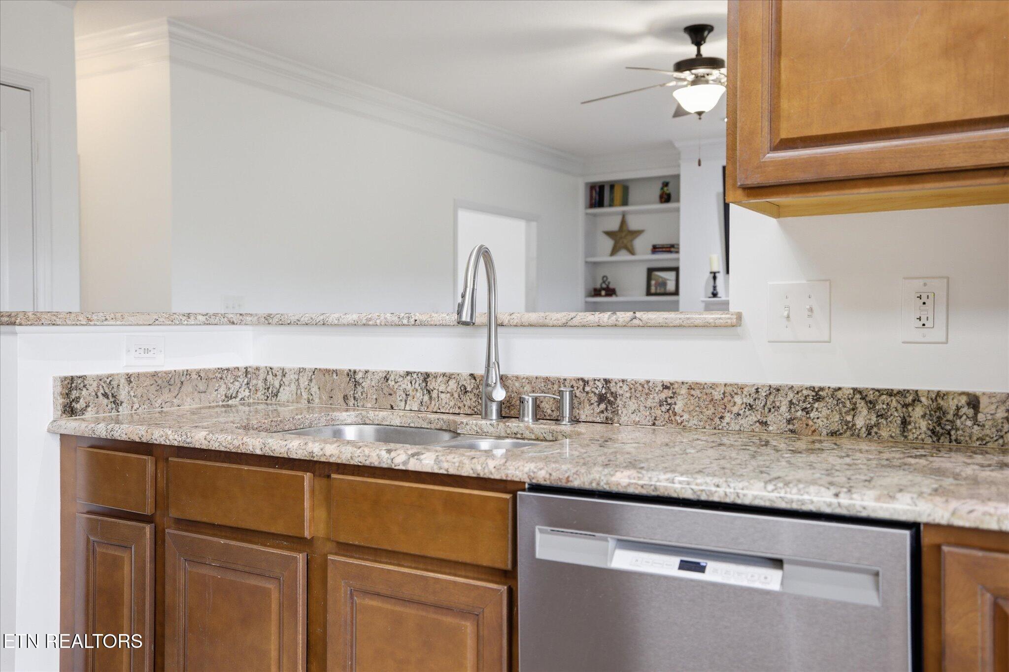 8447 Shoregate Lane, Knoxville, TN - Fort Loudoun and Tellico Lake Real Estate - Image# 15