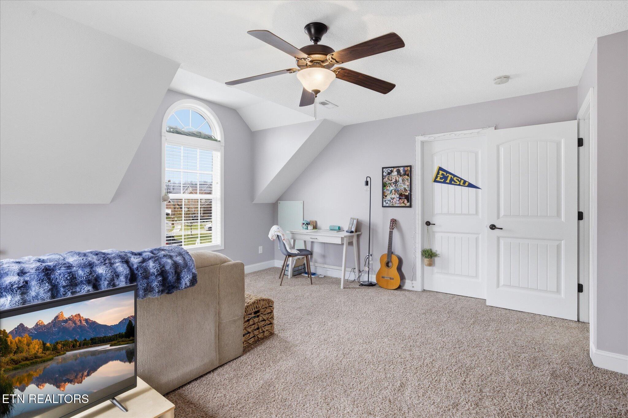 8447 Shoregate Lane, Knoxville, TN - Fort Loudoun and Tellico Lake Real Estate - Image# 34