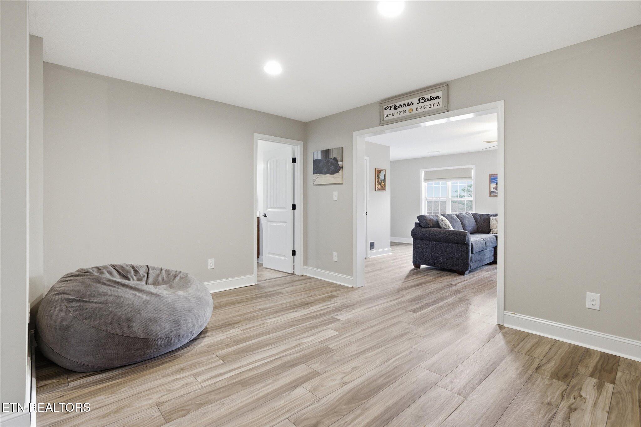 8447 Shoregate Lane, Knoxville, TN - Fort Loudoun and Tellico Lake Real Estate - Image# 35