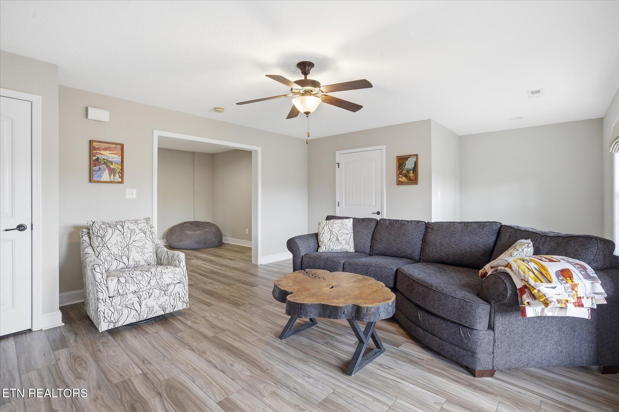 8447 Shoregate Lane, Knoxville, TN - Fort Loudoun and Tellico Lake Real Estate - Image# 37