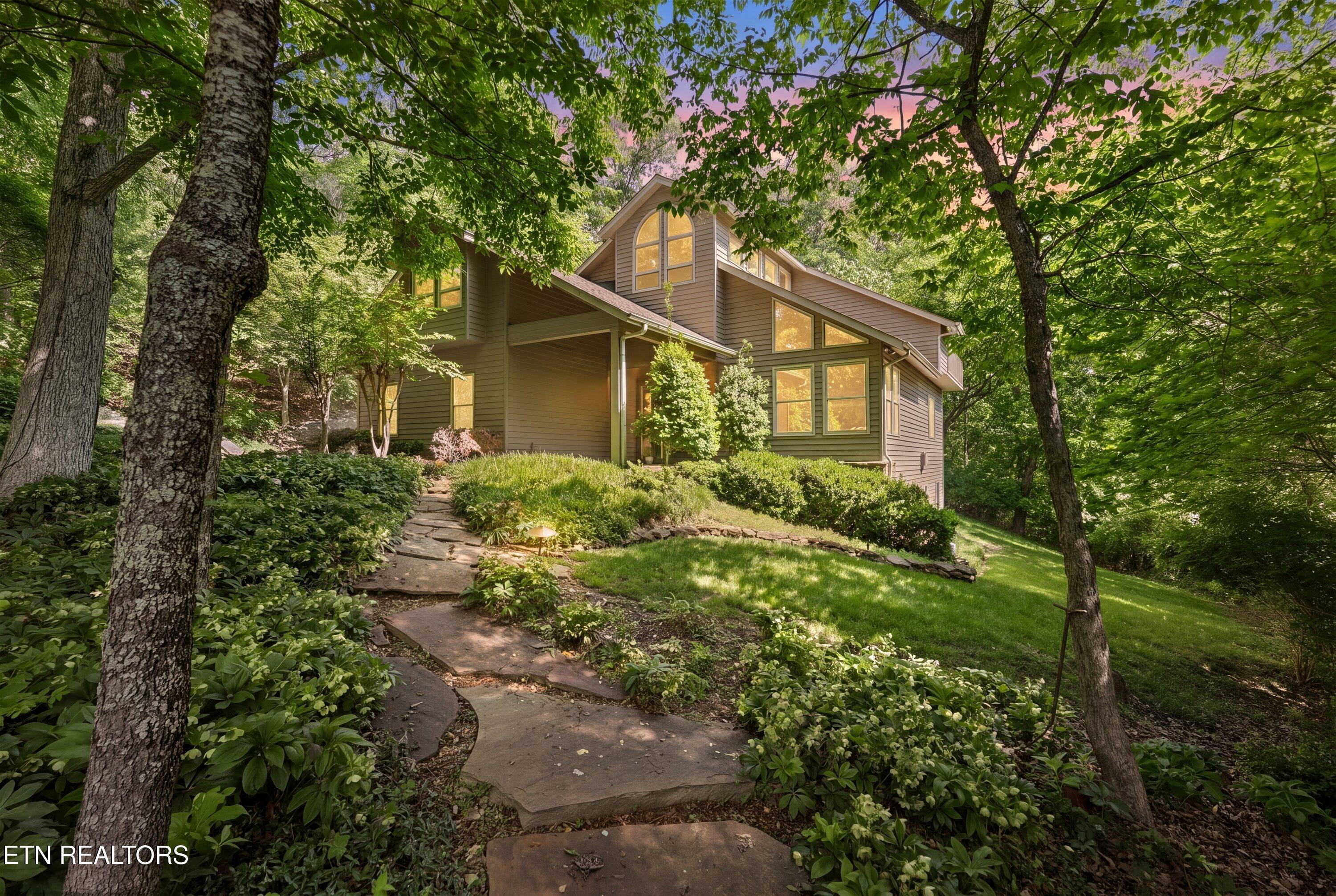 8940 Kelsey Lane, Knoxville, TN - Fort Loudoun and Tellico Lake Real Estate - Image# 7