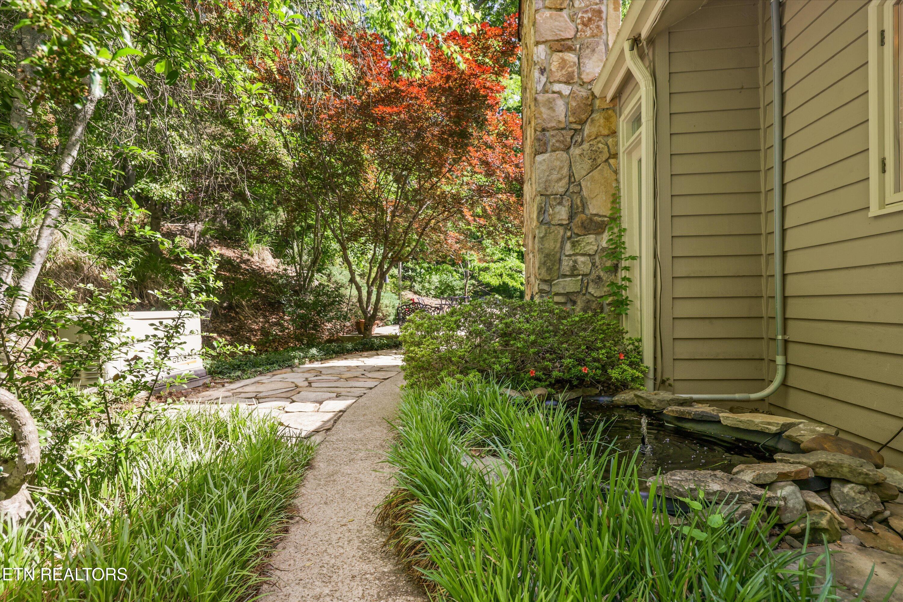 8940 Kelsey Lane, Knoxville, TN - Fort Loudoun and Tellico Lake Real Estate - Image# 44