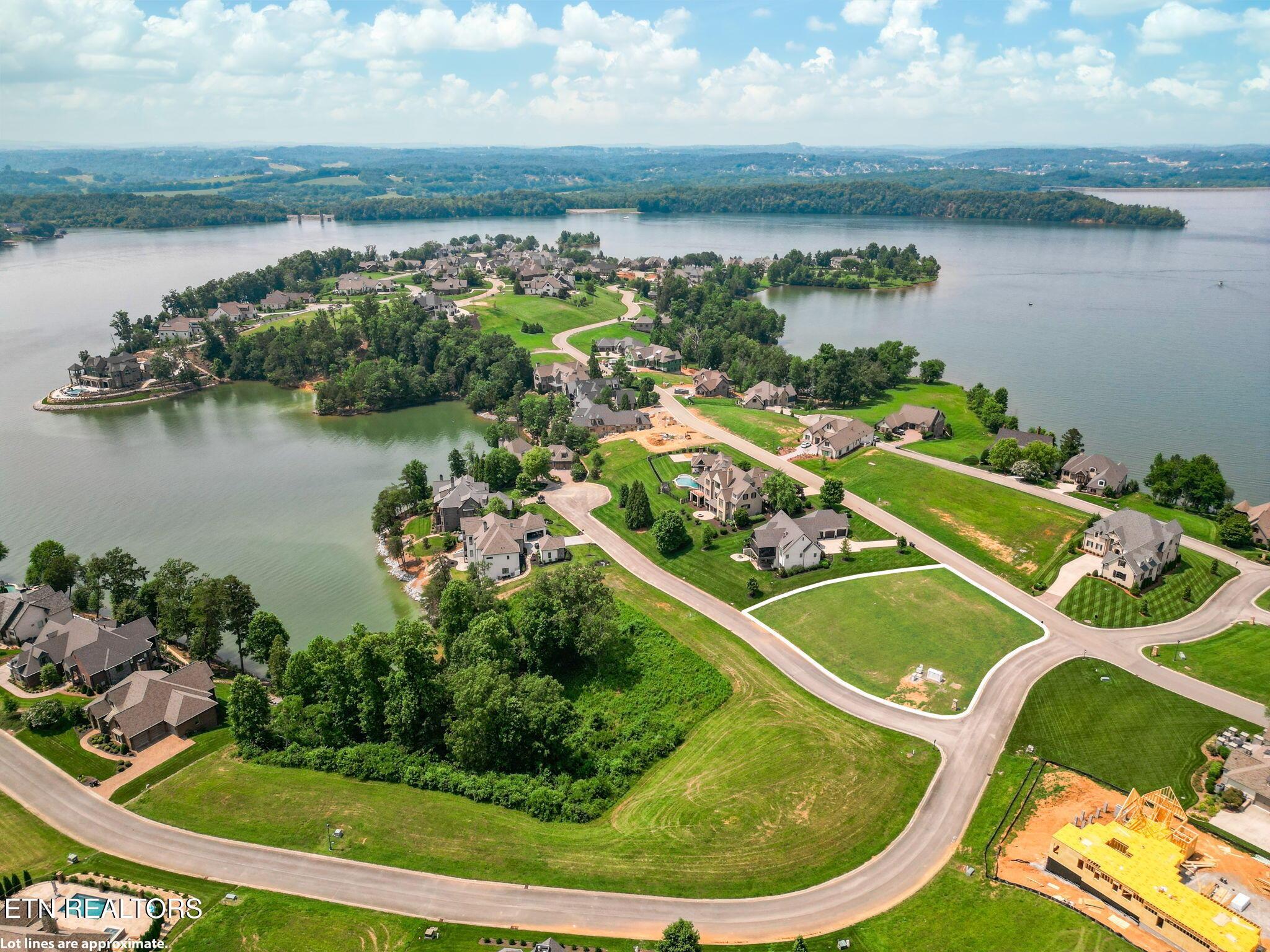 210 Beacon Court, Lenoir City, TN - Fort Loudoun and Tellico Lake Real Estate - Image# 6