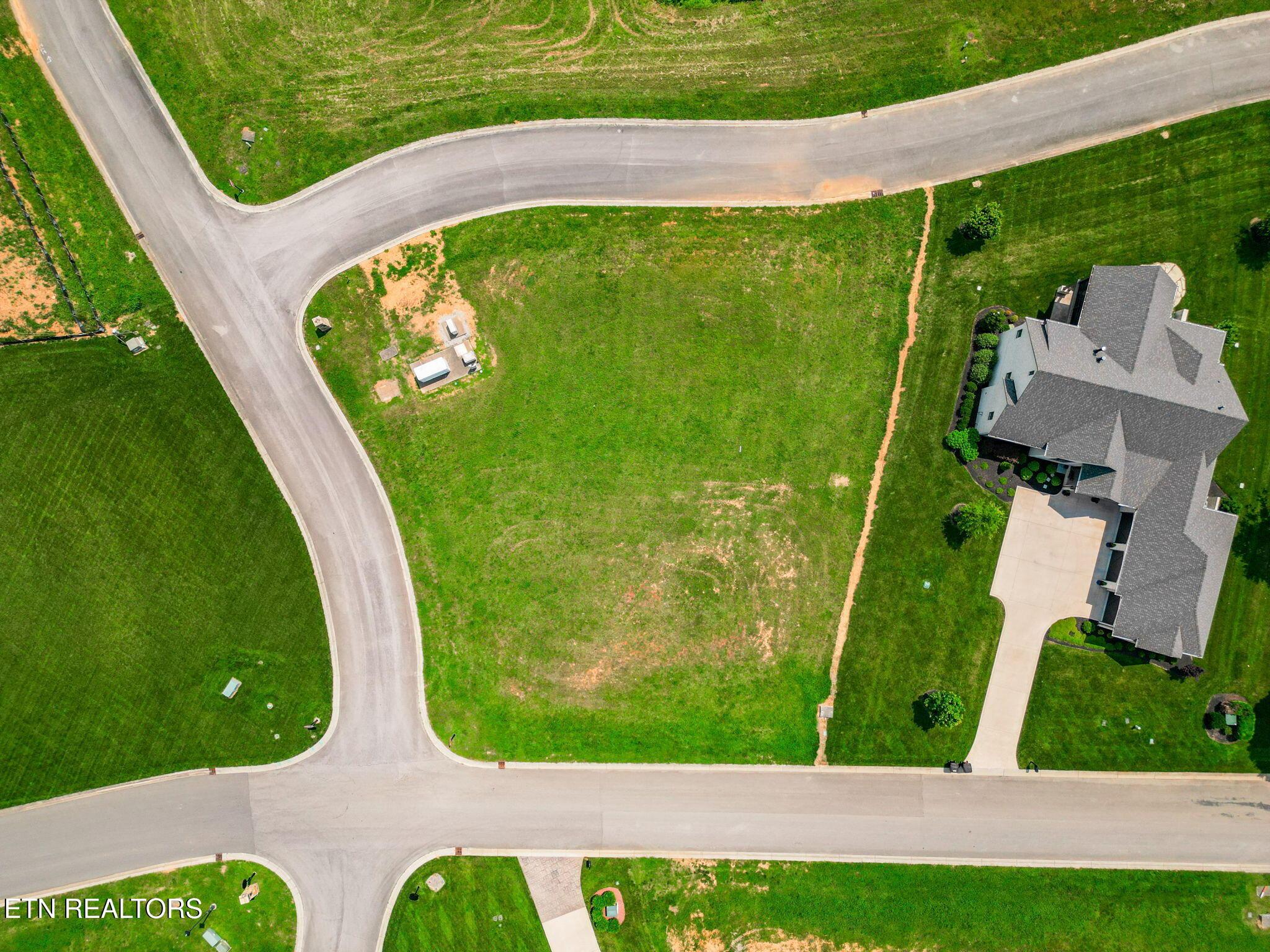 210 Beacon Court, Lenoir City, TN - Fort Loudoun and Tellico Lake Real Estate - Image# 9