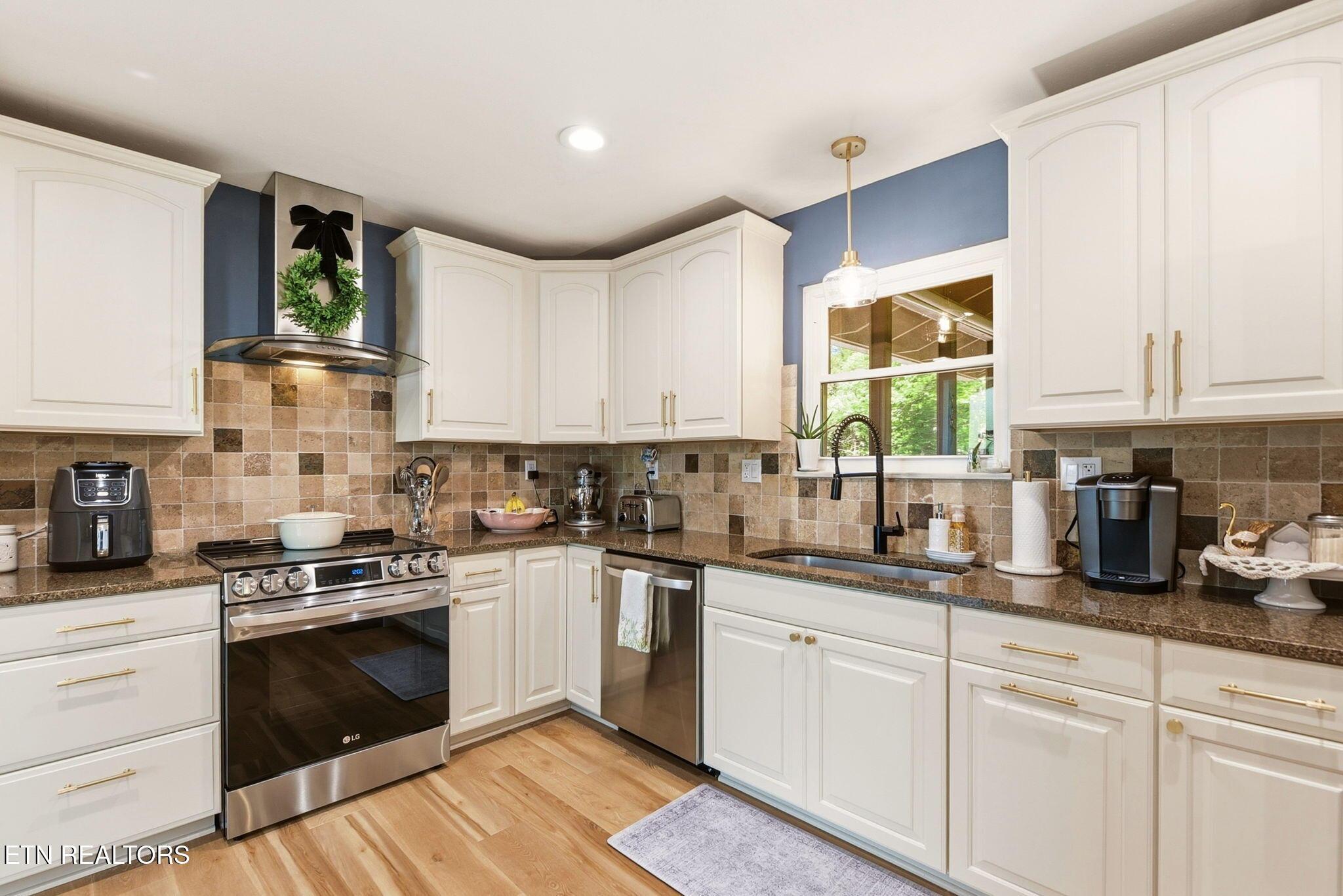 9957 Tierra Verde Drive, Knoxville, TN - Fort Loudoun and Tellico Lake Real Estate - Image# 14