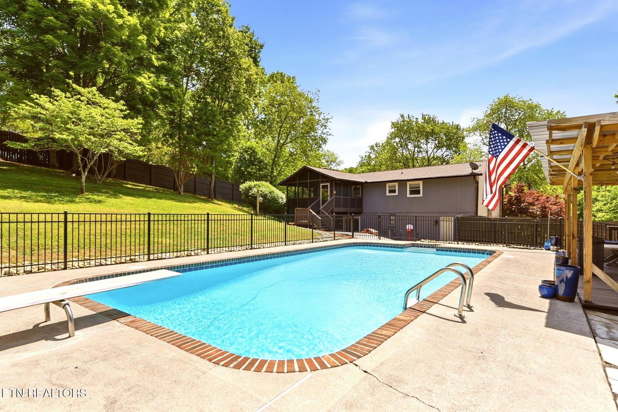 9957 Tierra Verde Drive, Knoxville, TN - Fort Loudoun and Tellico Lake Real Estate - Image# 6