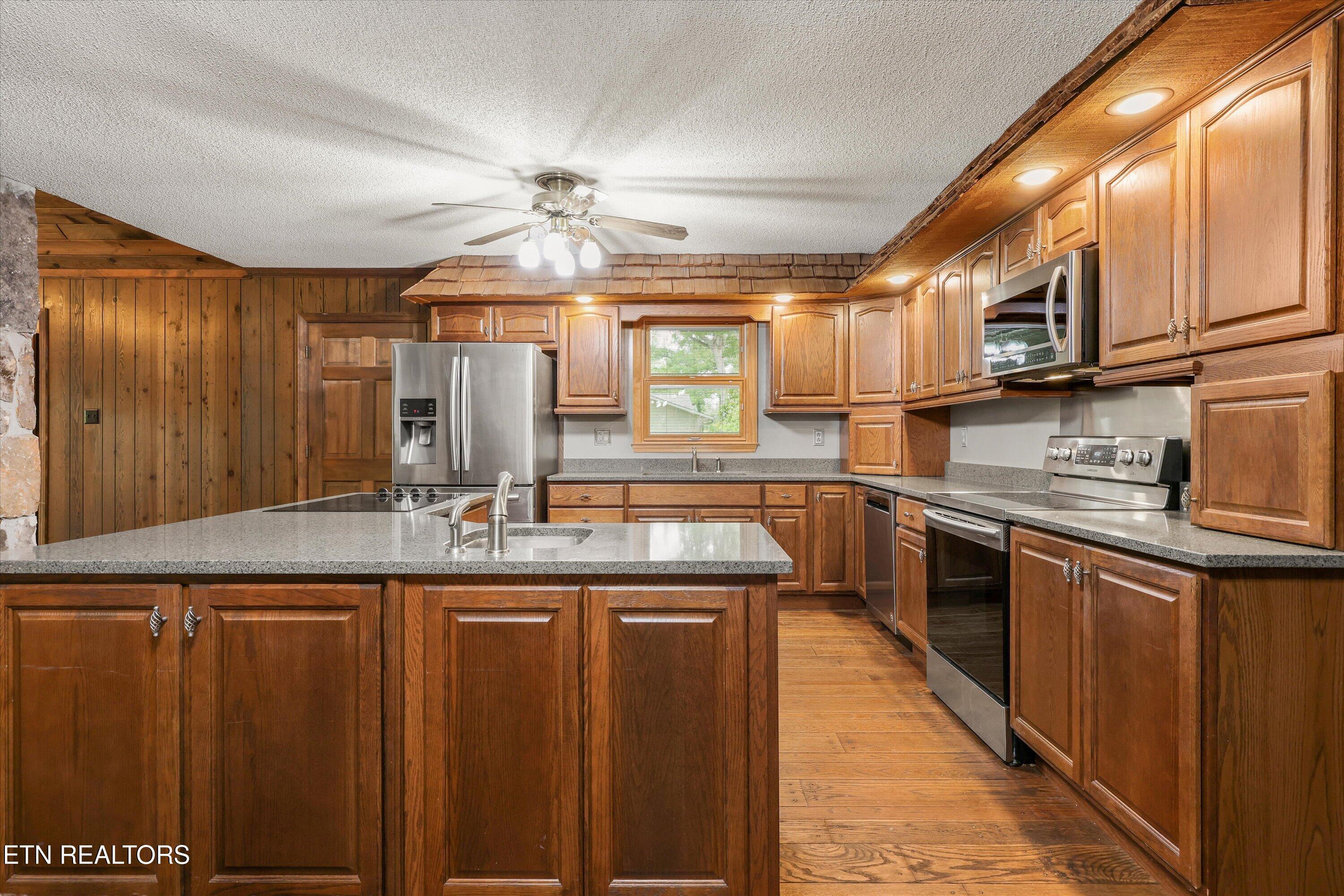 11417 Berry Hill Drive, Knoxville, TN - Fort Loudoun and Tellico Lake Real Estate - Image# 12