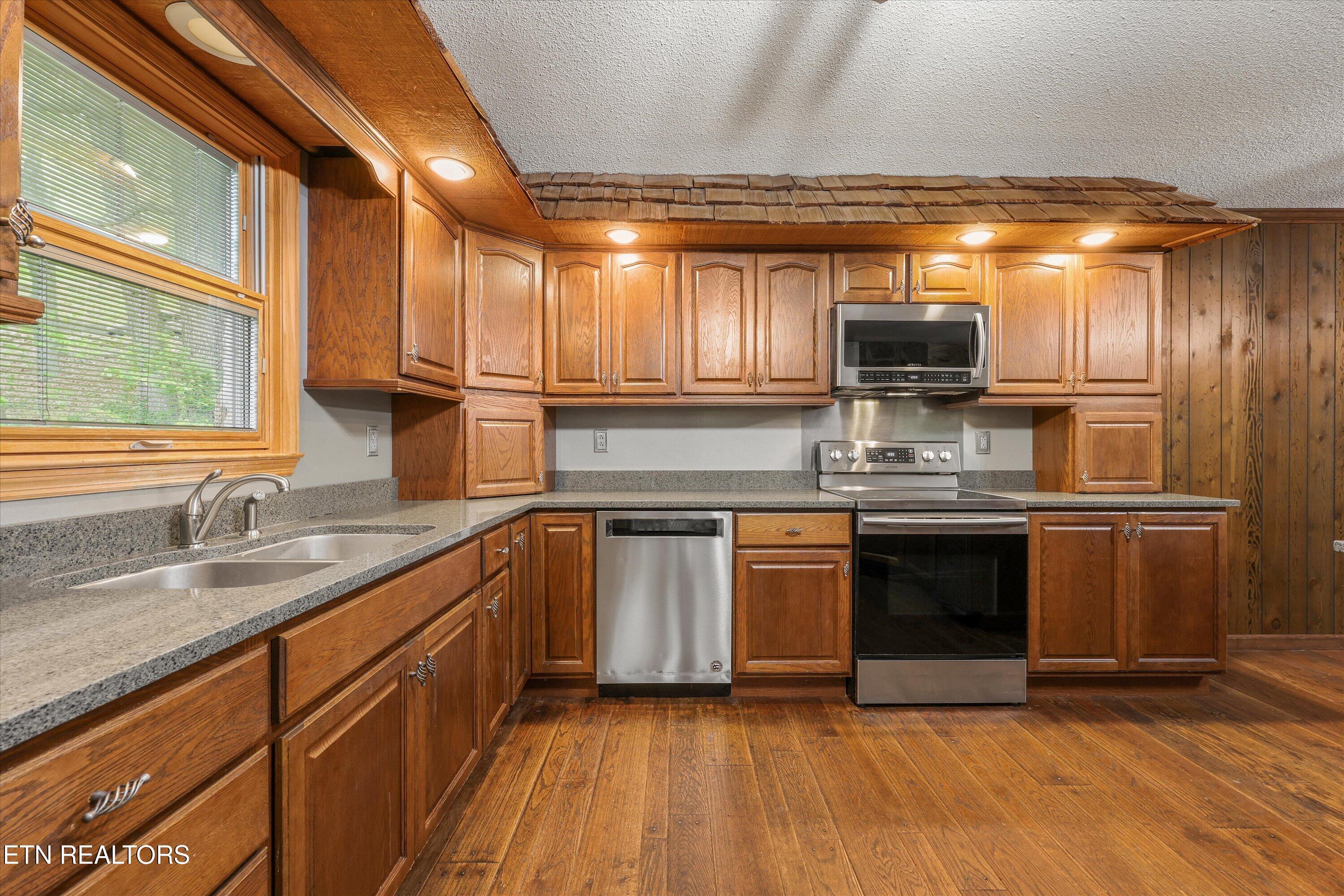 11417 Berry Hill Drive, Knoxville, TN - Fort Loudoun and Tellico Lake Real Estate - Image# 14